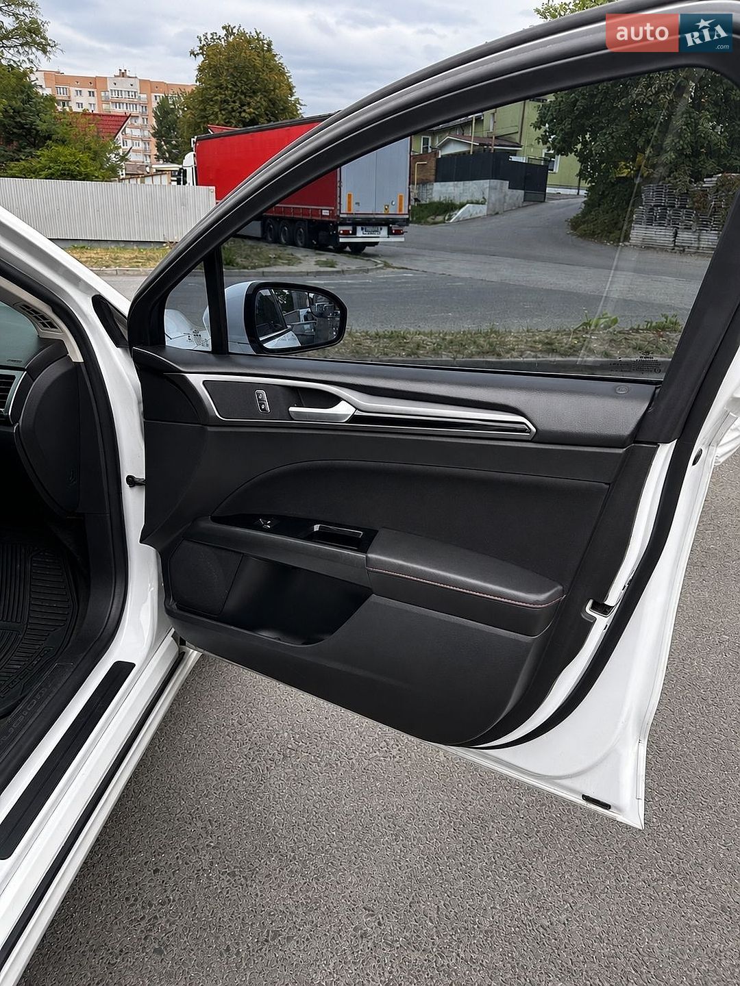 Ford Fusion 2016 VIN 3FA6P0H78GR190413 фото оголошення 21 з 27