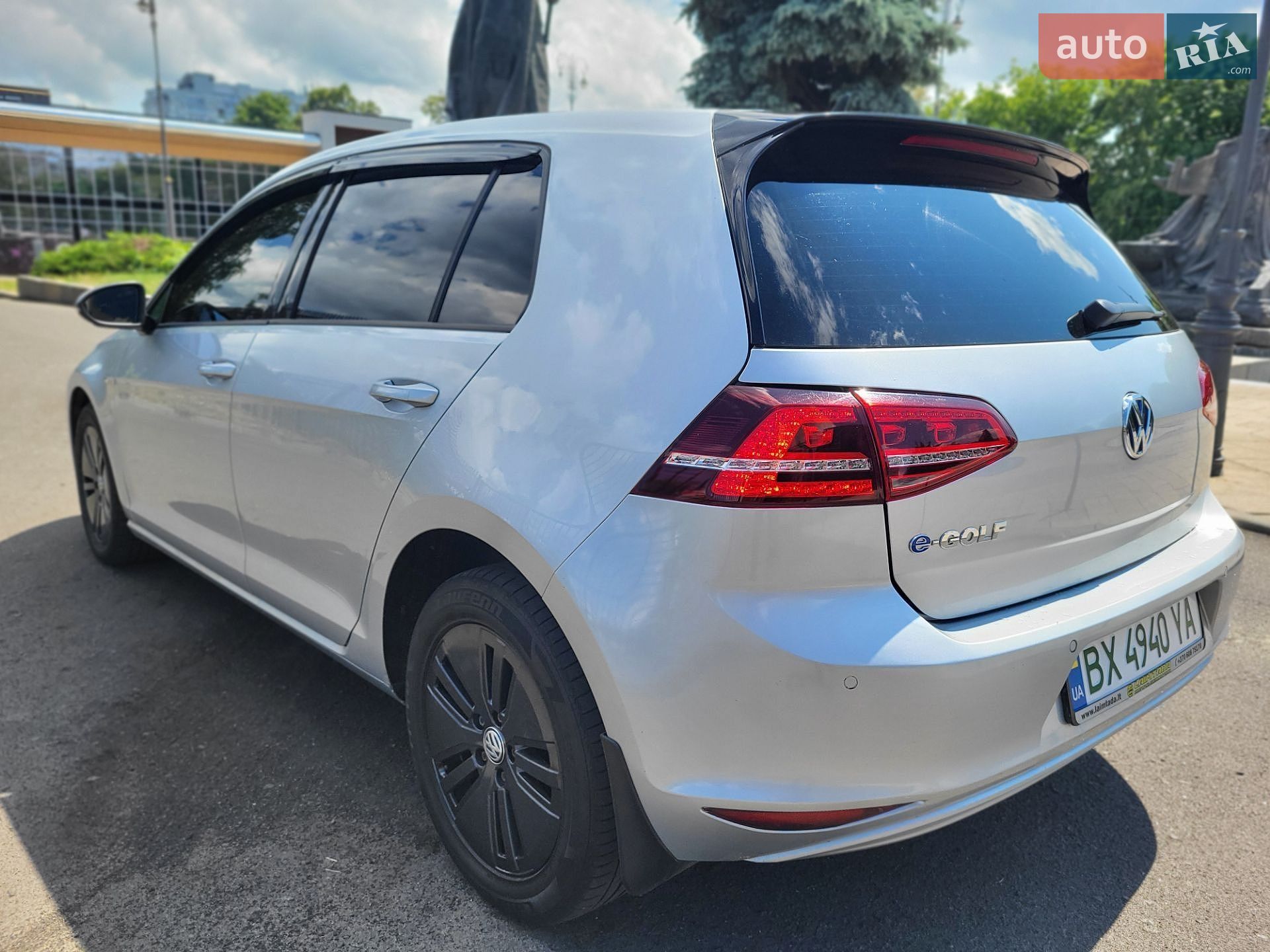 Volkswagen e-Golf 2015 VIN WVWZZZAUZGW902630 фото оголошення 42 з 43