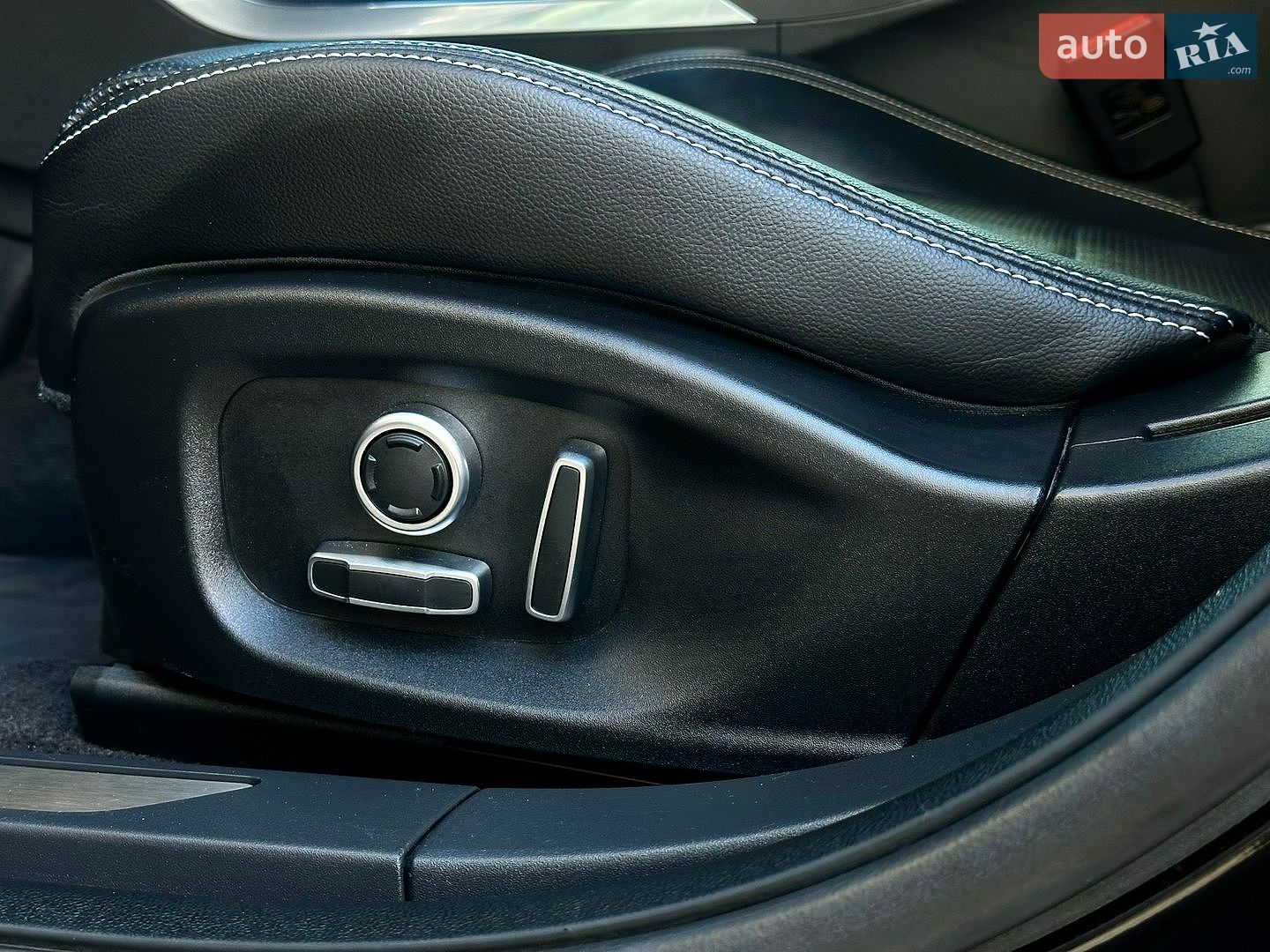 Jaguar I-Pace 2020 VIN SADHA2B13M1609752 фото оголошення 24 з 39