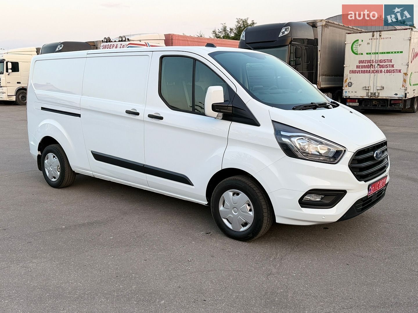 Ford Transit Custom 2020 VIN WF0YXXTTGYKU04884 фото оголошення 2 з 30