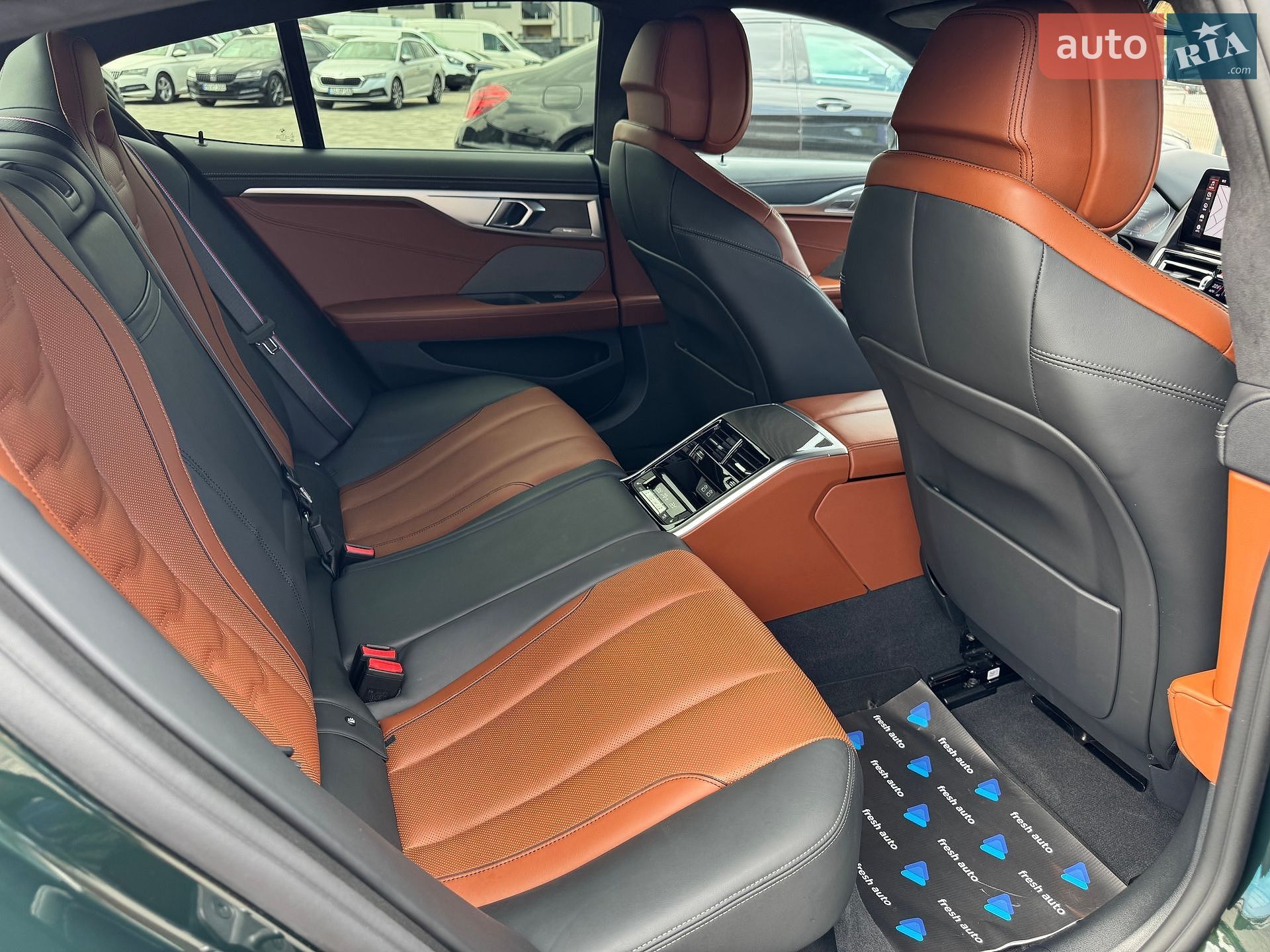 BMW 8 Series Gran Coupe 2024 VIN WBAGW01080CT39029 фото оголошення 37 з 44