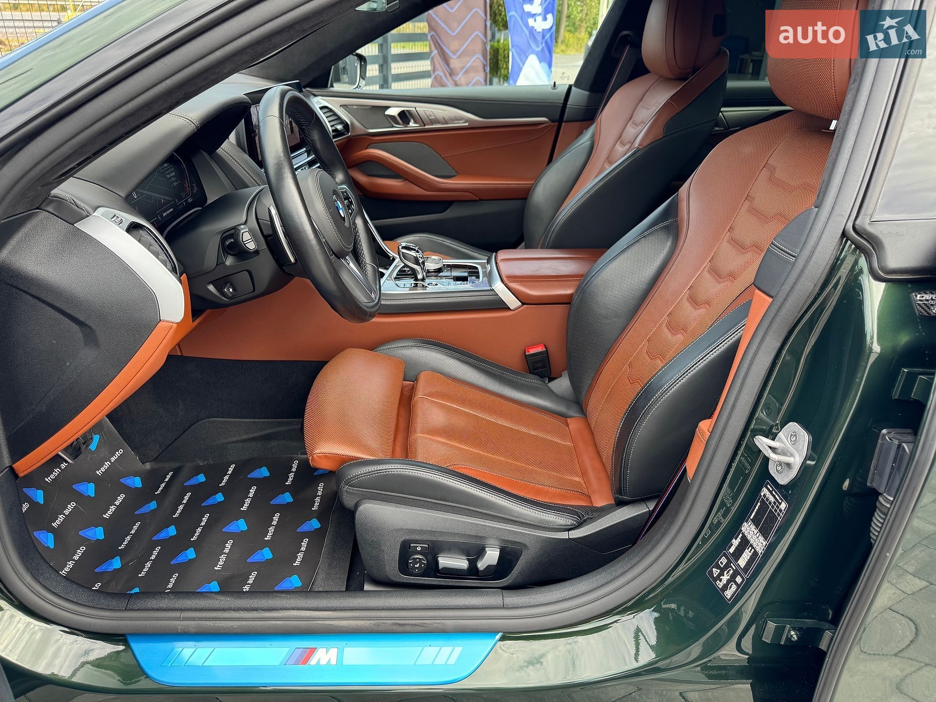 BMW 8 Series Gran Coupe 2024 VIN WBAGW01080CT39029 фото оголошення 19 з 44