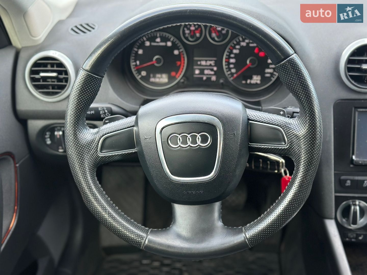 Audi A3 2010 VIN WAUZZZ8PXAB017913 фото оголошення 32 з 39
