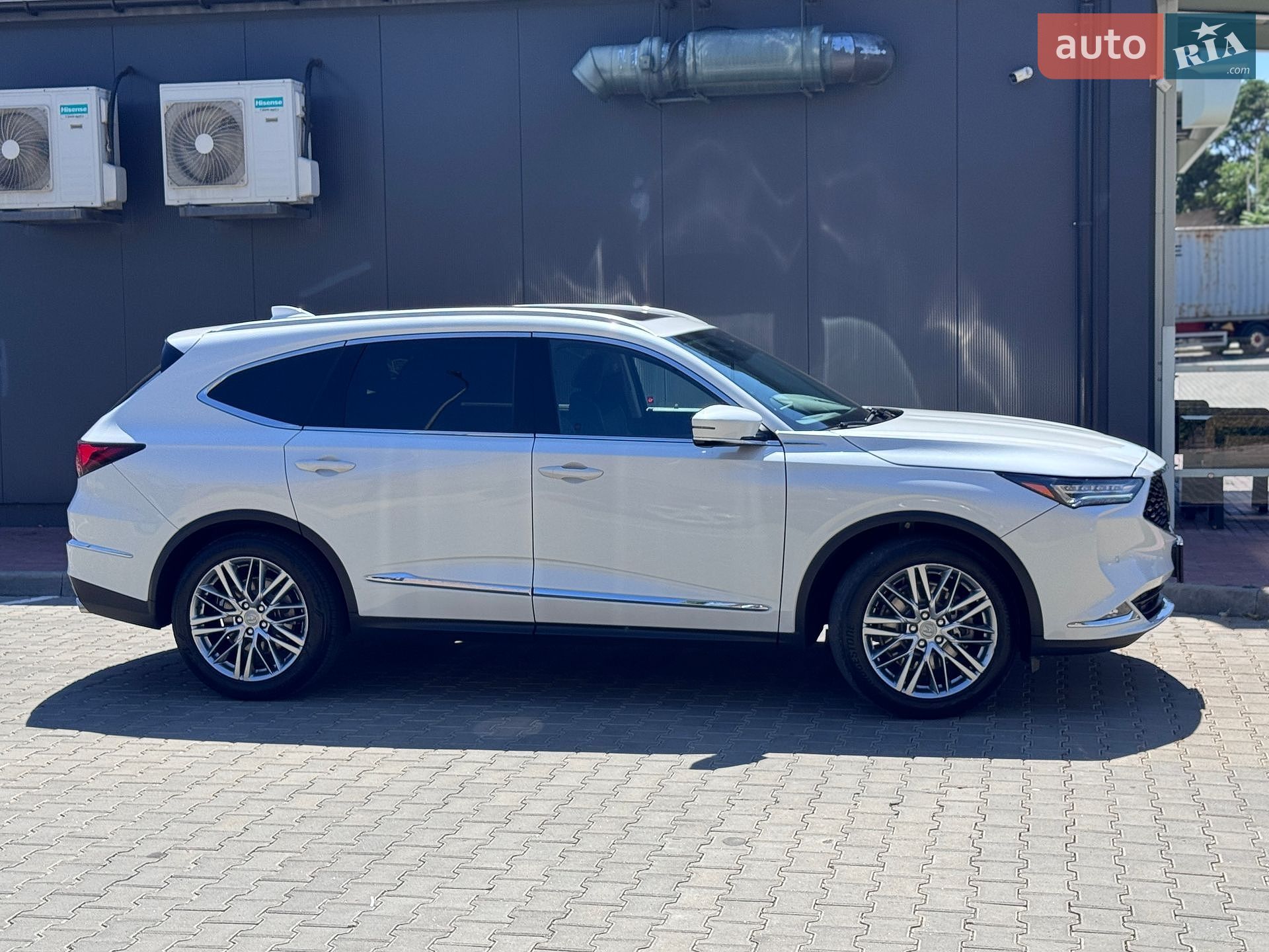 Acura MDX 2022 VIN 5J8YE1H80NL036881 фото оголошення 2 з 9
