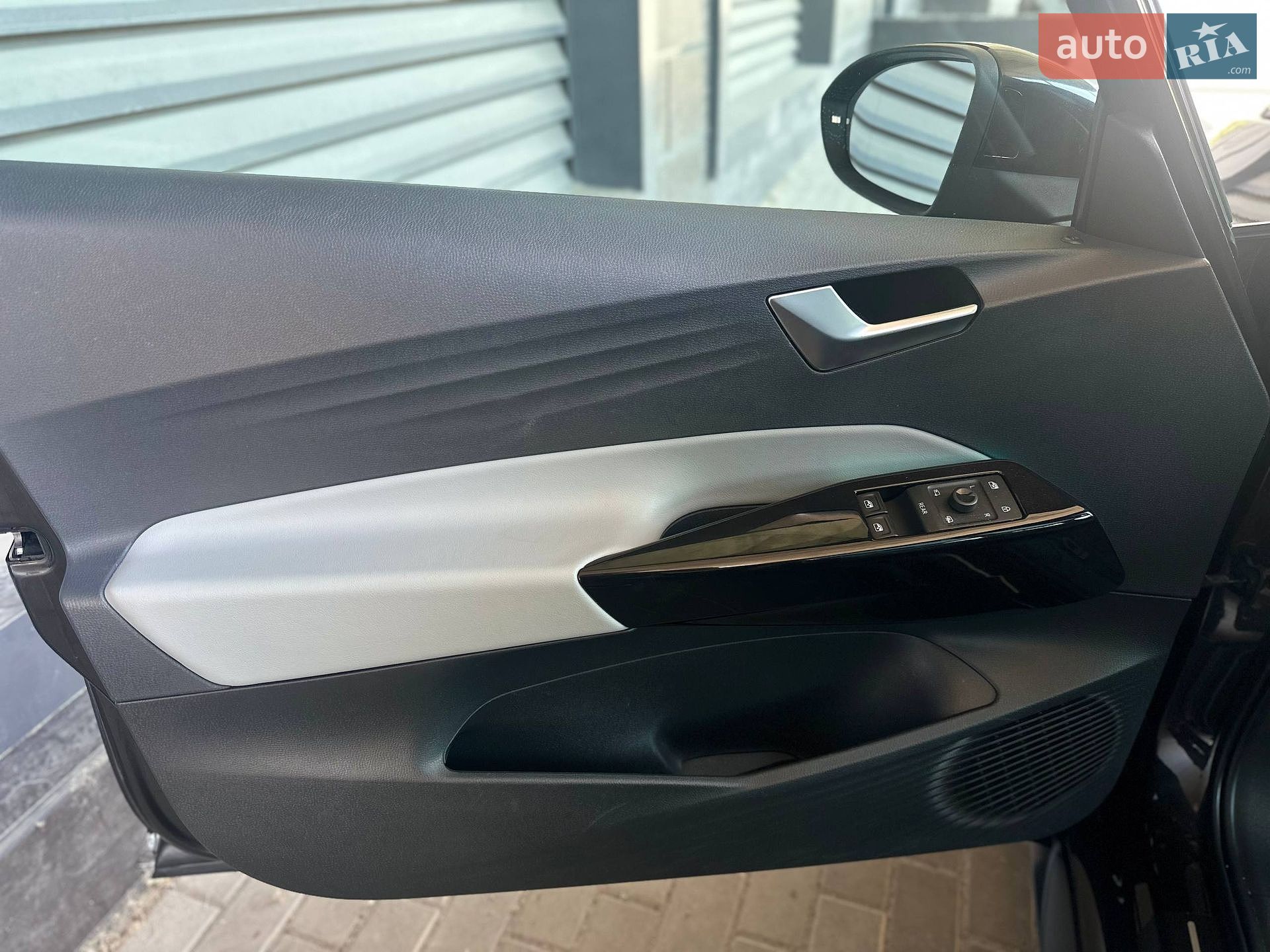 Volkswagen ID.3 2020 VIN WVWZZZE1ZLP017419 фото оголошення 9 з 21