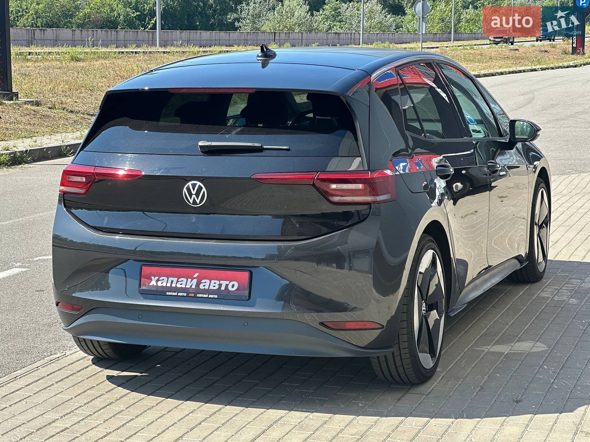 Volkswagen ID.3 2020 VIN WVWZZZE1ZLP017419 фото оголошення 8 з 21