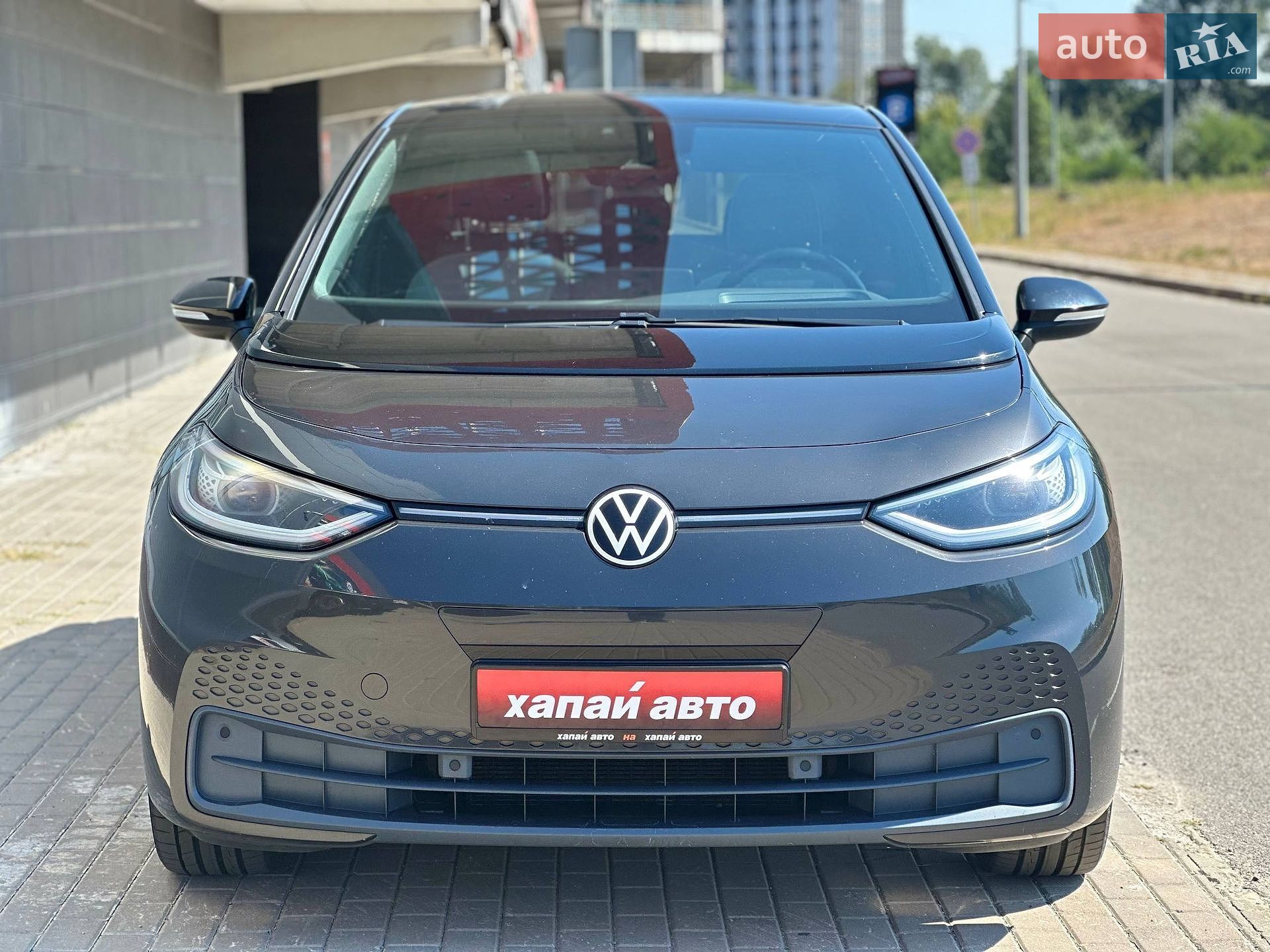 Volkswagen ID.3 2020 VIN WVWZZZE1ZLP017419 фото оголошення 2 з 21