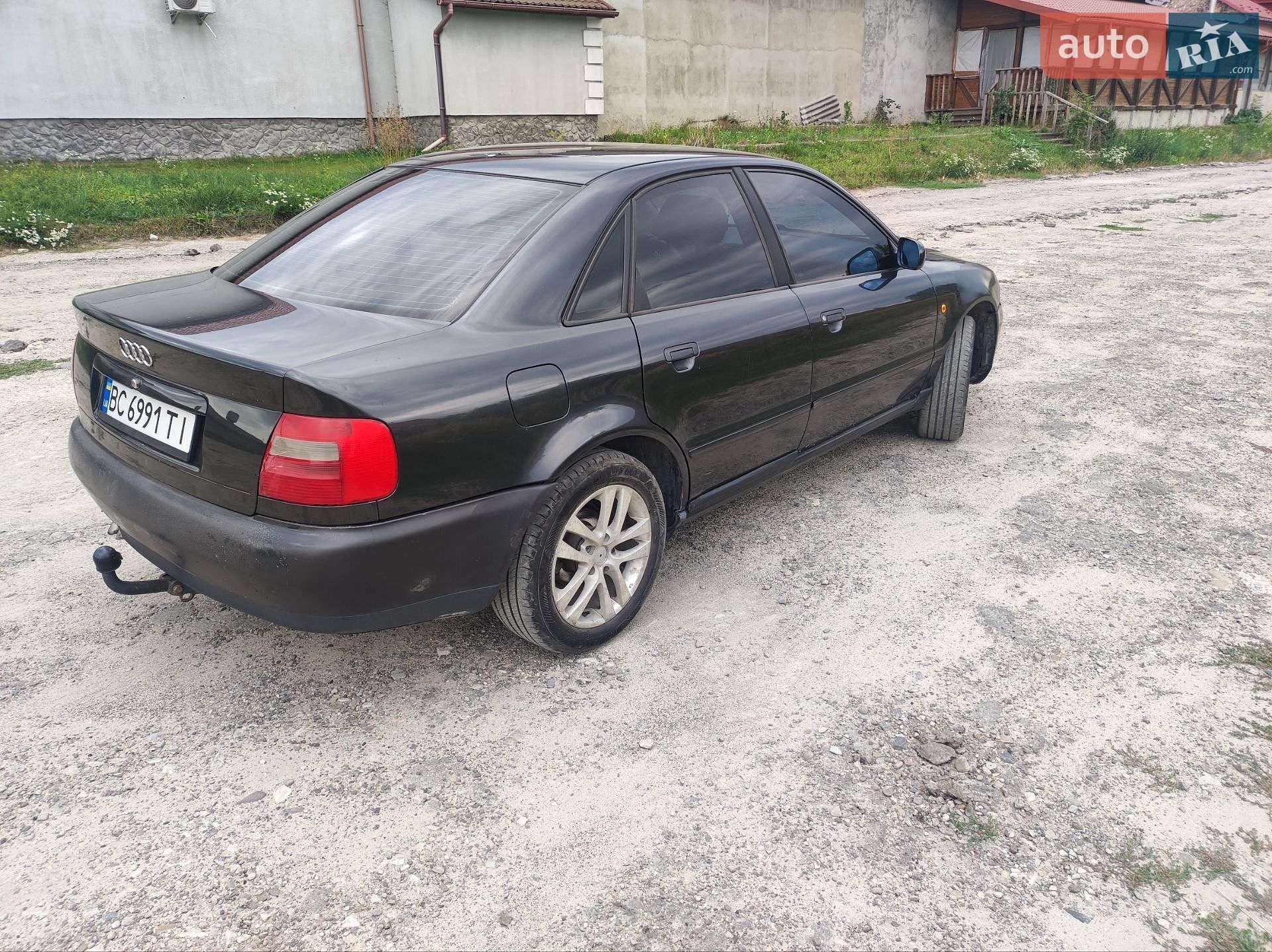 Audi A4 1998 VIN WAUZZZ81ZCA009715 фото оголошення 5 з 24