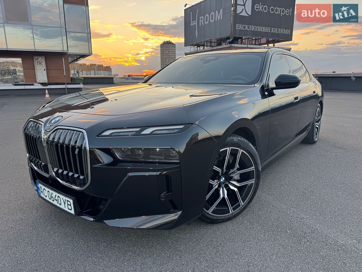 BMW i7 2023 VIN WBY53EJ07RCP77276 фото оголошення 3 з 105