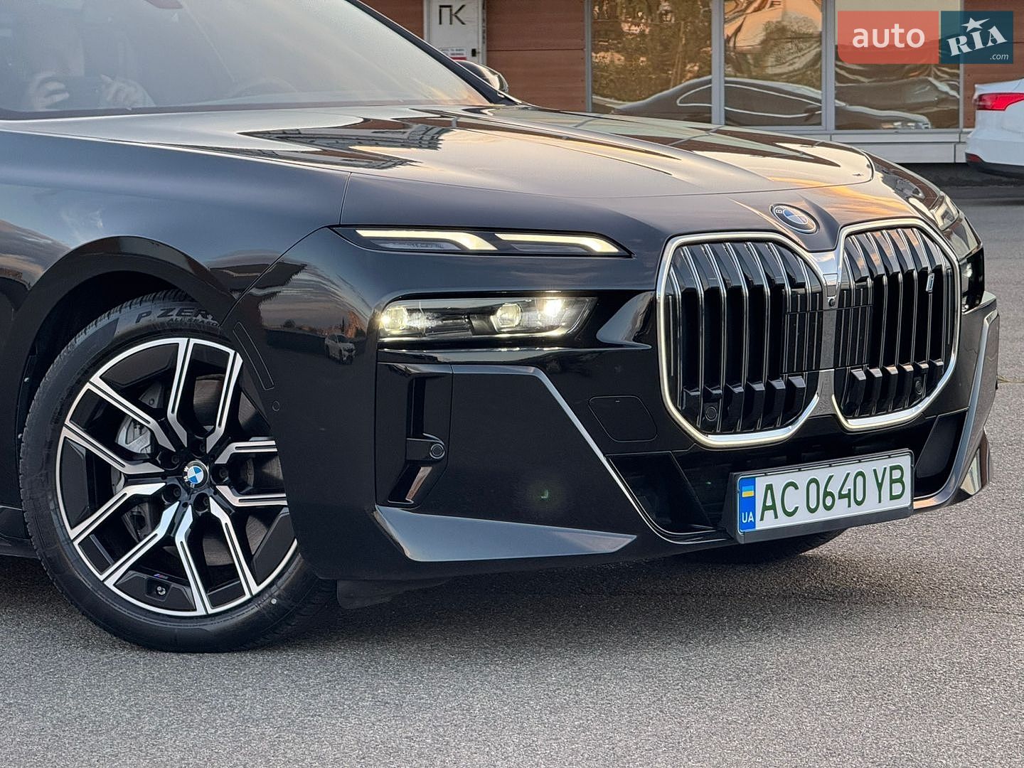 BMW i7 2023 VIN WBY53EJ07RCP77276 фото оголошення 4 з 105