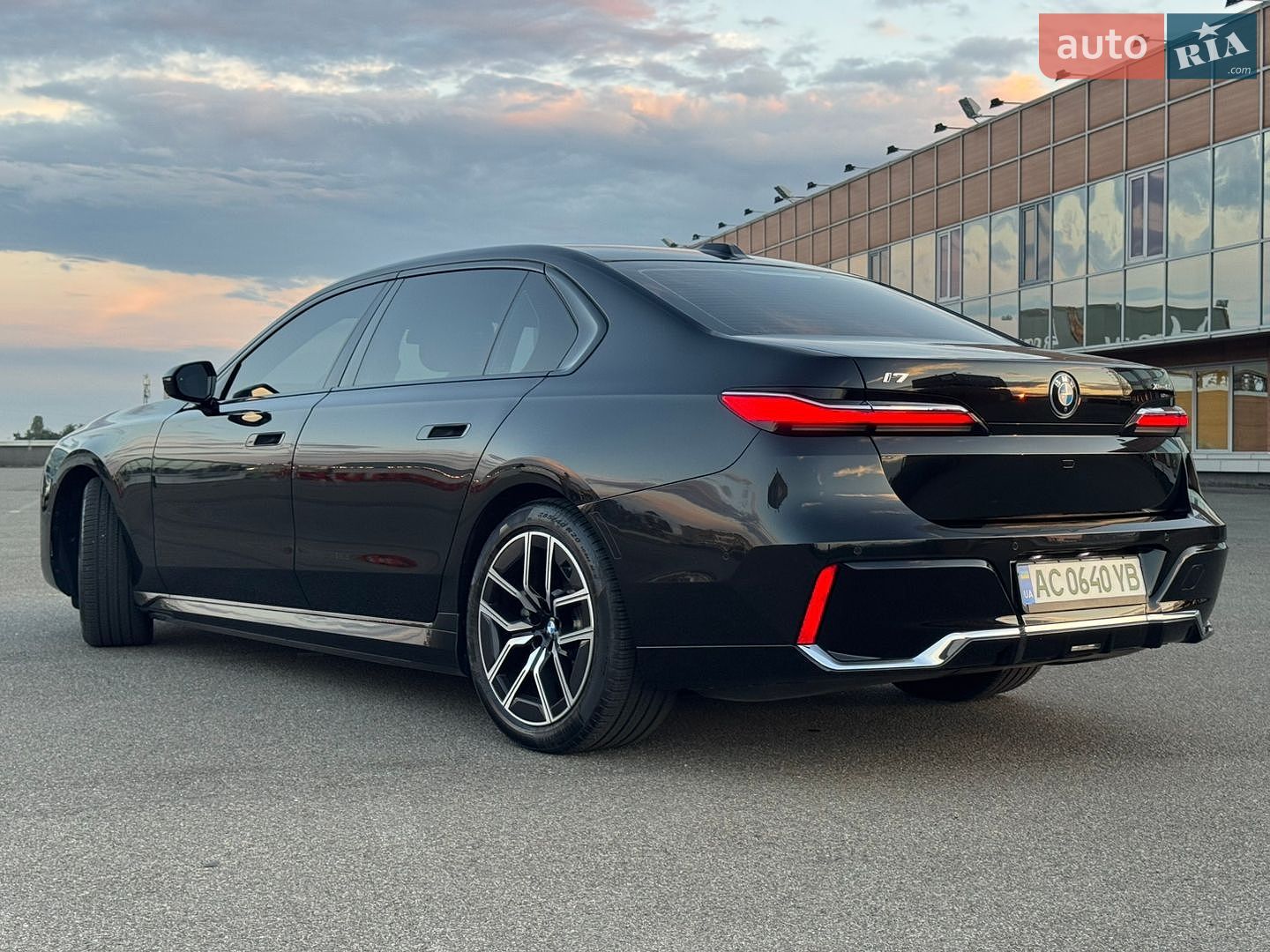 BMW i7 2023 VIN WBY53EJ07RCP77276 фото оголошення 21 з 105
