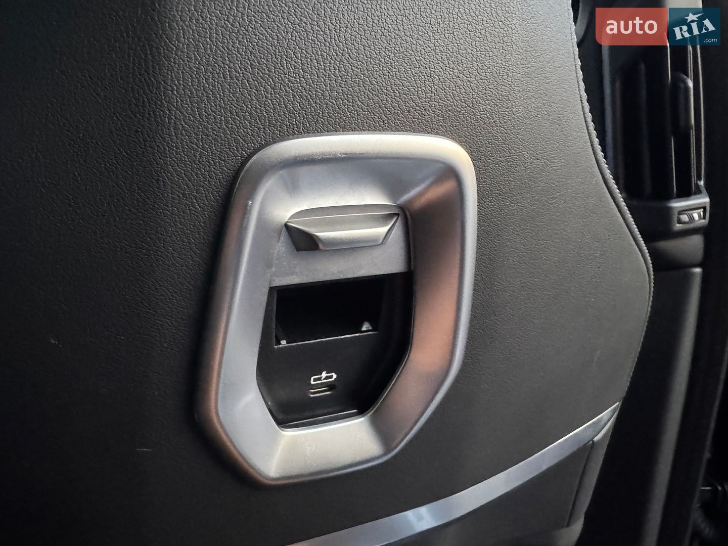BMW i7 2023 VIN WBY53EJ07RCP77276 фото оголошення 84 з 105