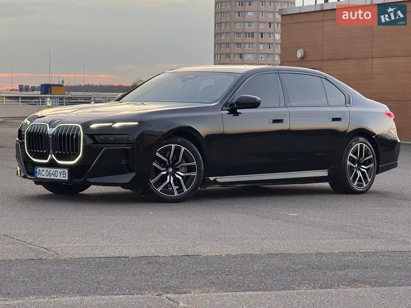 BMW i7 2023 VIN WBY53EJ07RCP77276 фото оголошення 98 з 105
