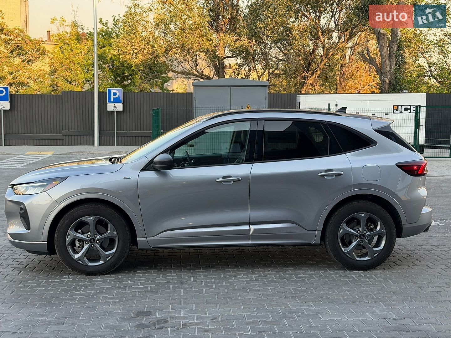 Ford Escape 2024 VIN 1FMCU0MN6RUB45634 фото оголошення 4 з 71