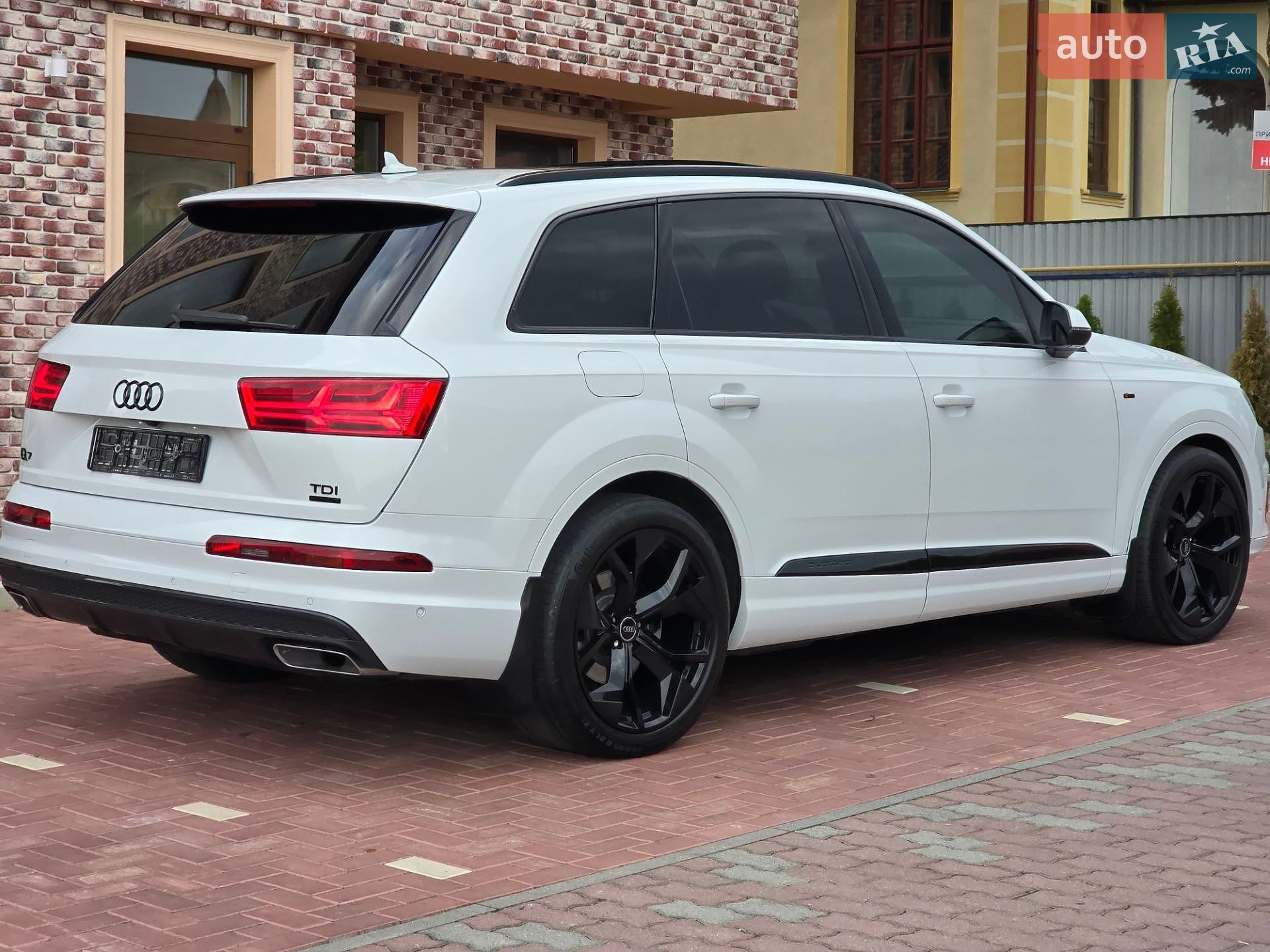 Audi Q7 2018 VIN WAUZZZ4M9JD021533 фото оголошення 7 з 55