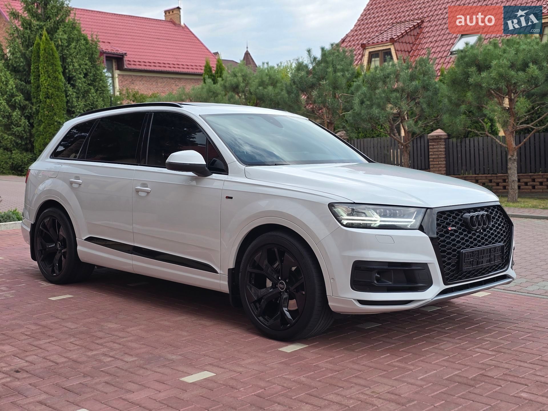 Audi Q7 2018 VIN WAUZZZ4M9JD021533 фото оголошення 12 з 55
