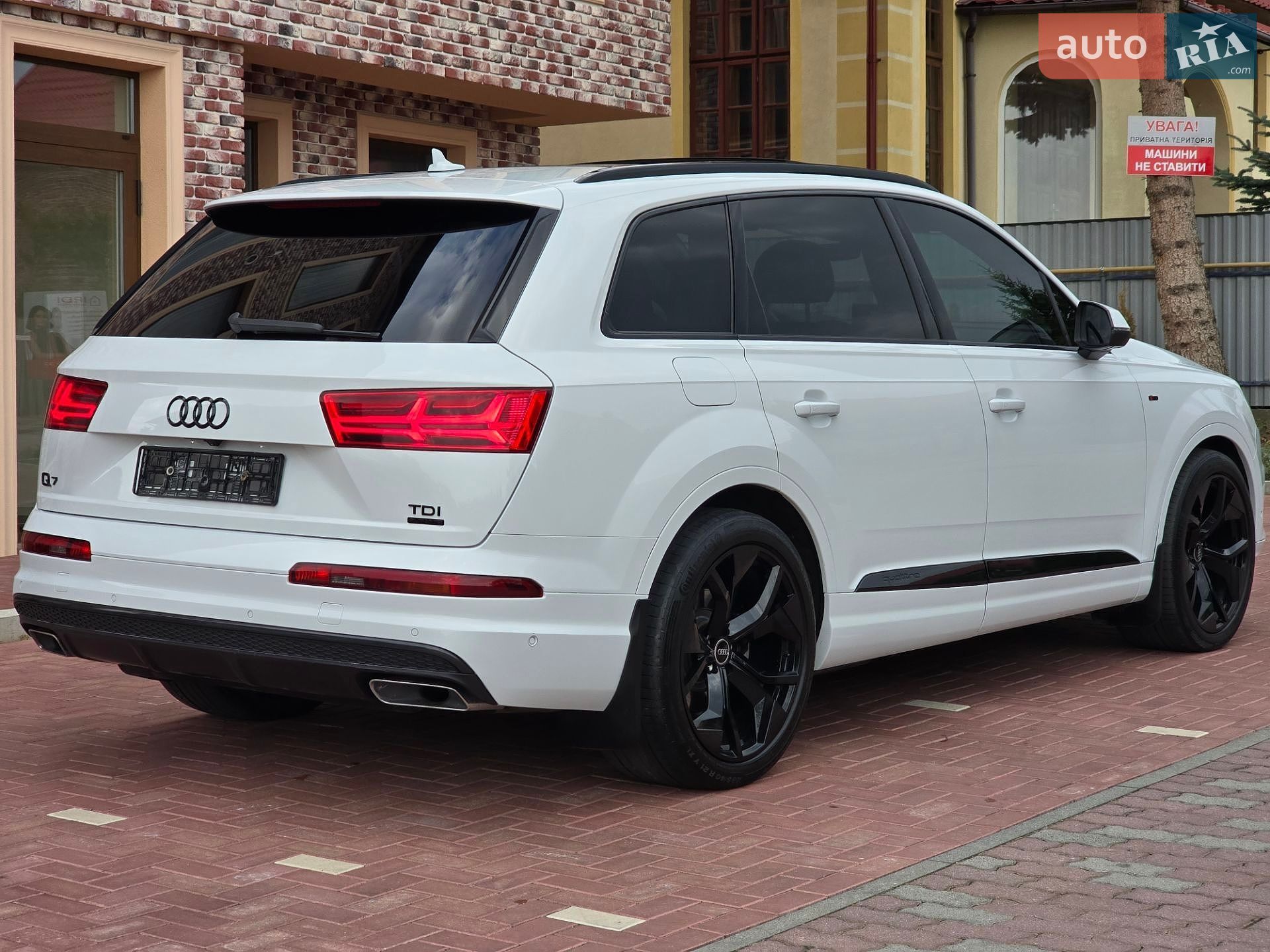 Audi Q7 2018 VIN WAUZZZ4M9JD021533 фото оголошення 4 з 55