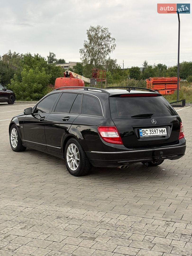 Mercedes-Benz C-Class 2010 VIN WDD2042011F600478 фото оголошення 5 з 14