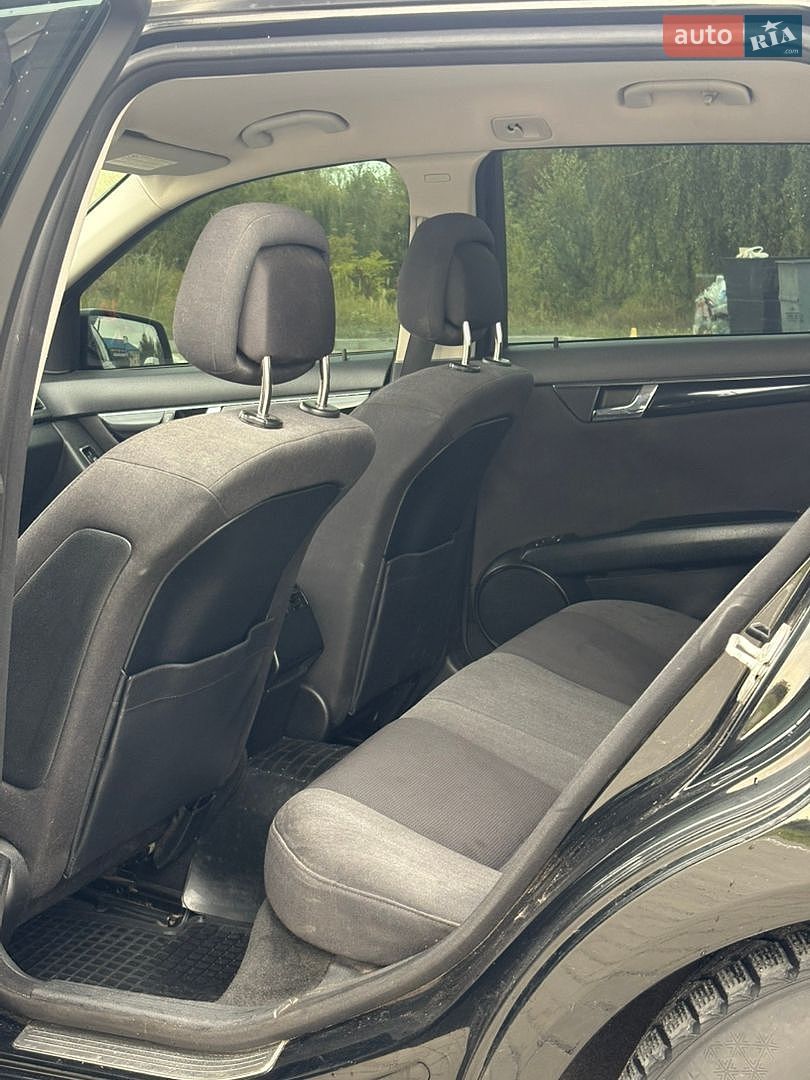 Mercedes-Benz C-Class 2010 VIN WDD2042011F600478 фото оголошення 12 з 14