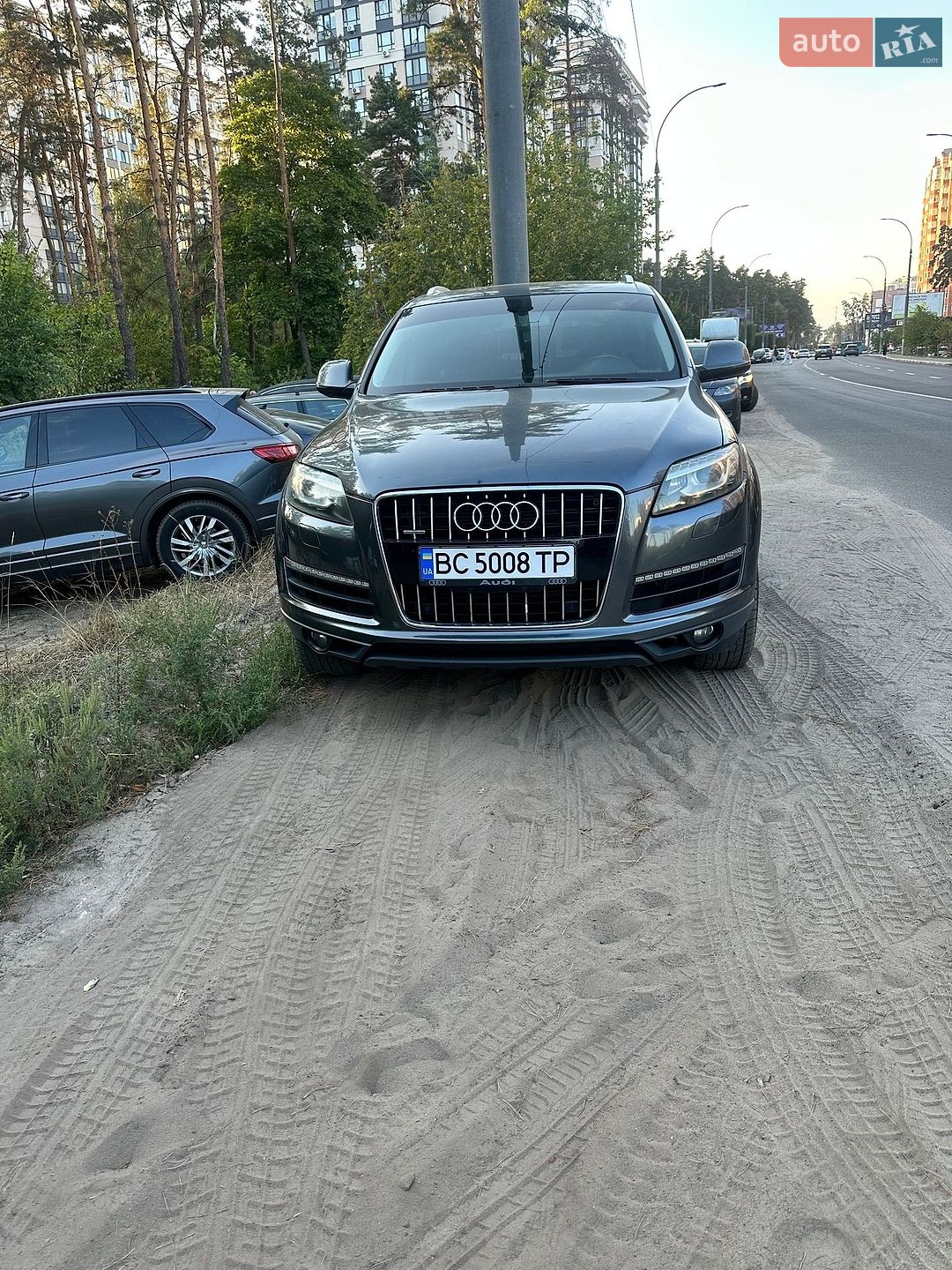 Audi Q7 2011 VIN WA1LGAFE3BD009816 фото оголошення 3 з 13