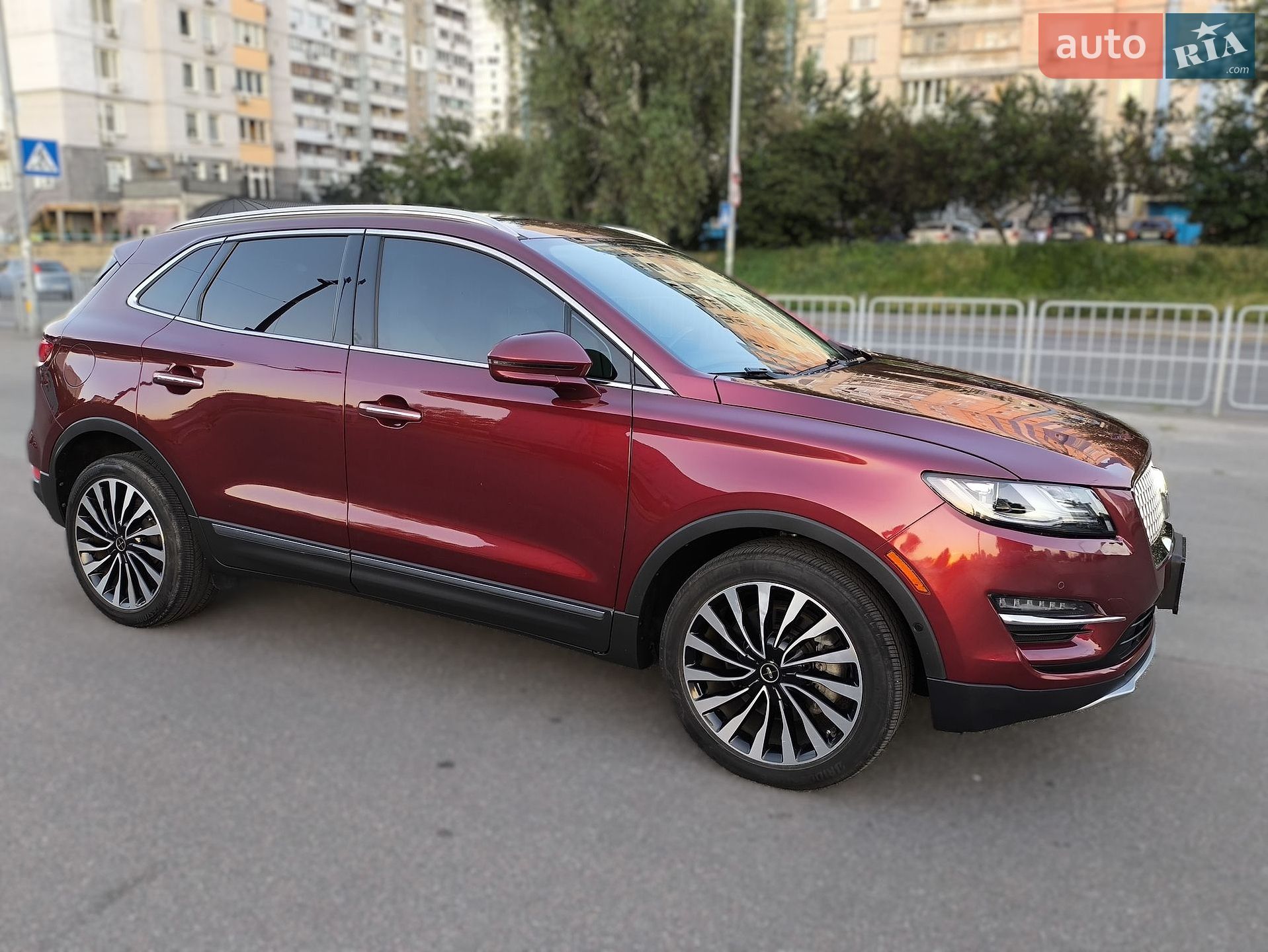 Lincoln MKC 2018 VIN 5LMTJ4DH4KUL03854 фото оголошення 9 з 27