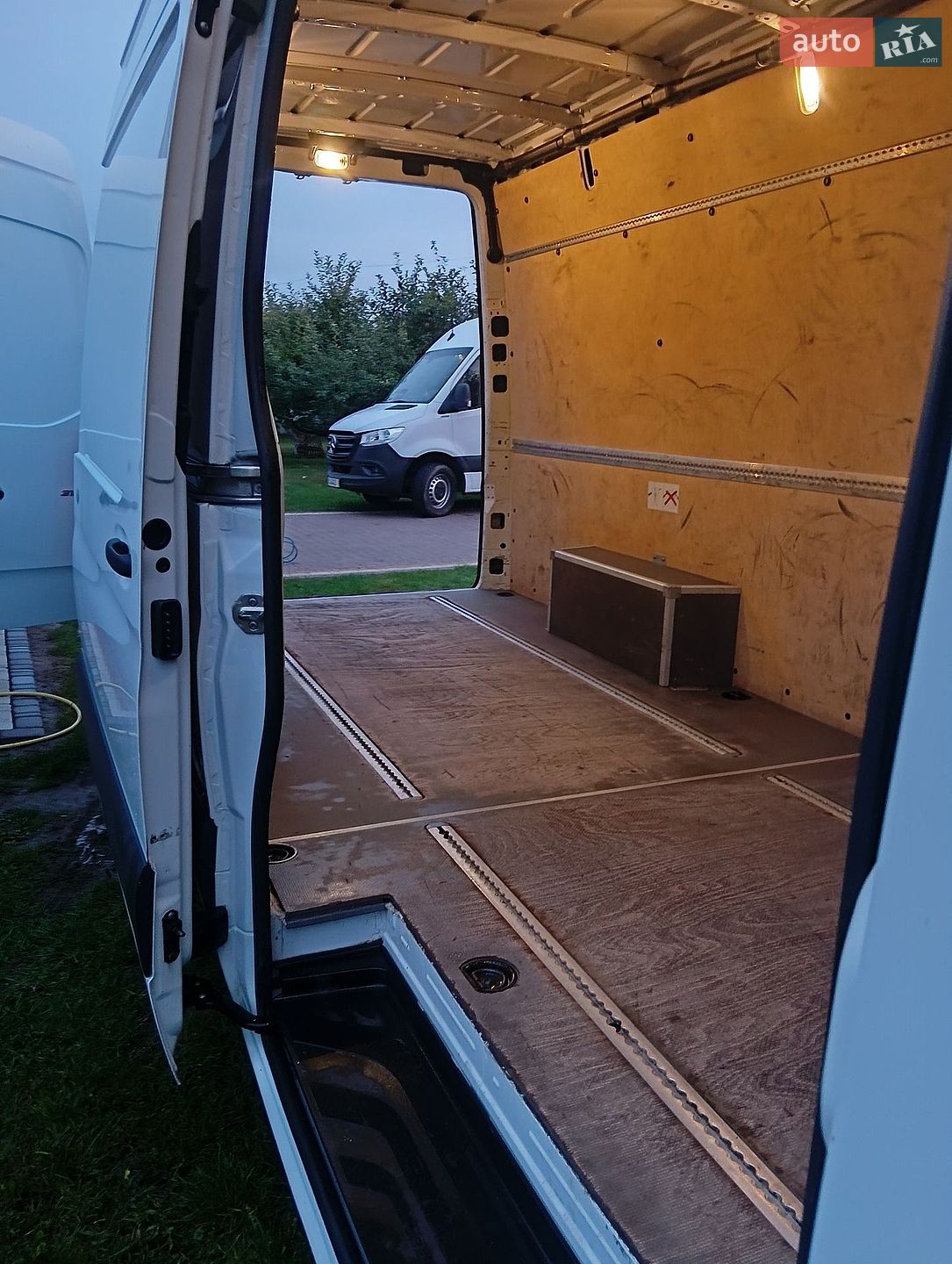 Mercedes-Benz Sprinter 2020 VIN W1V9076351P277748 фото оголошення 15 з 29