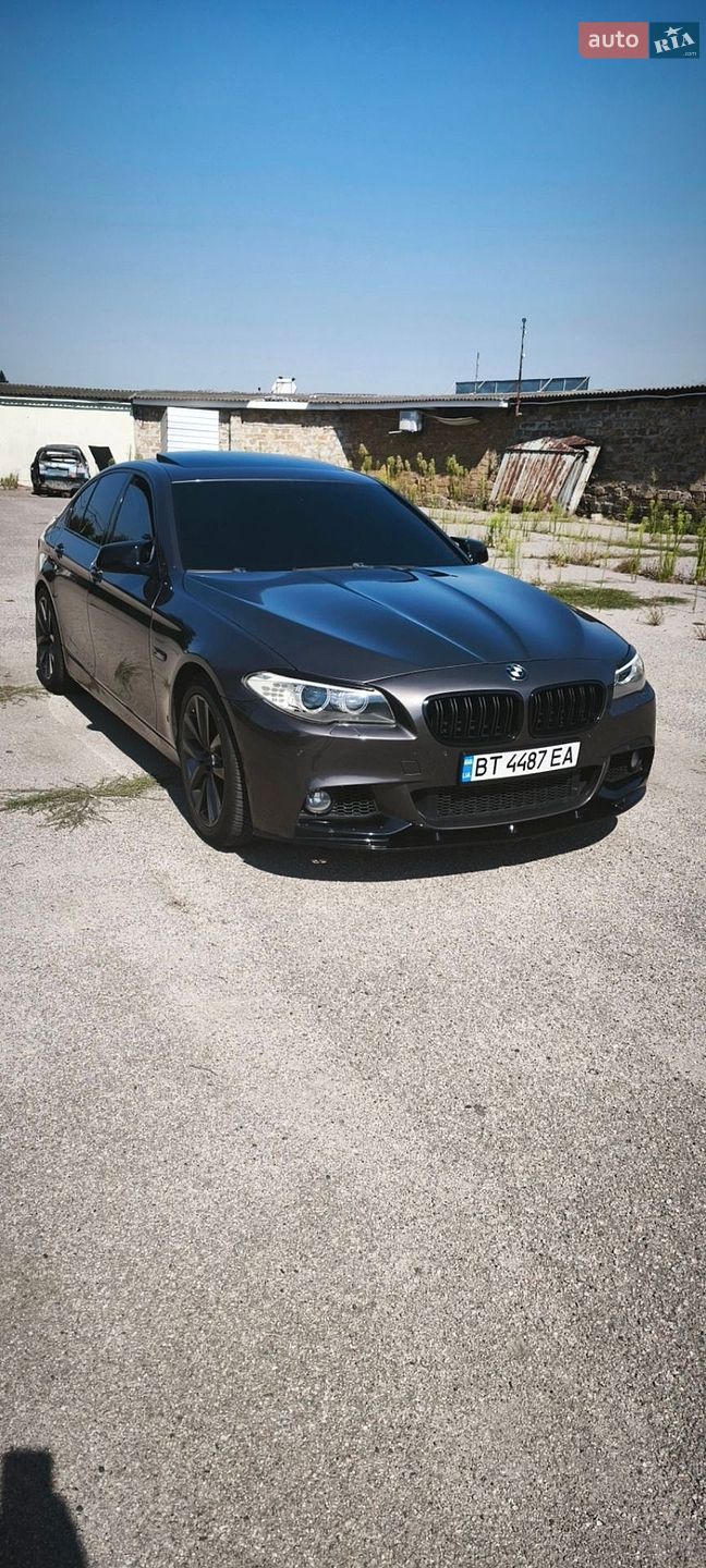 BMW 5 Series 2011 VIN WBAFU7C58BDU54004 фото оголошення 32 з 34
