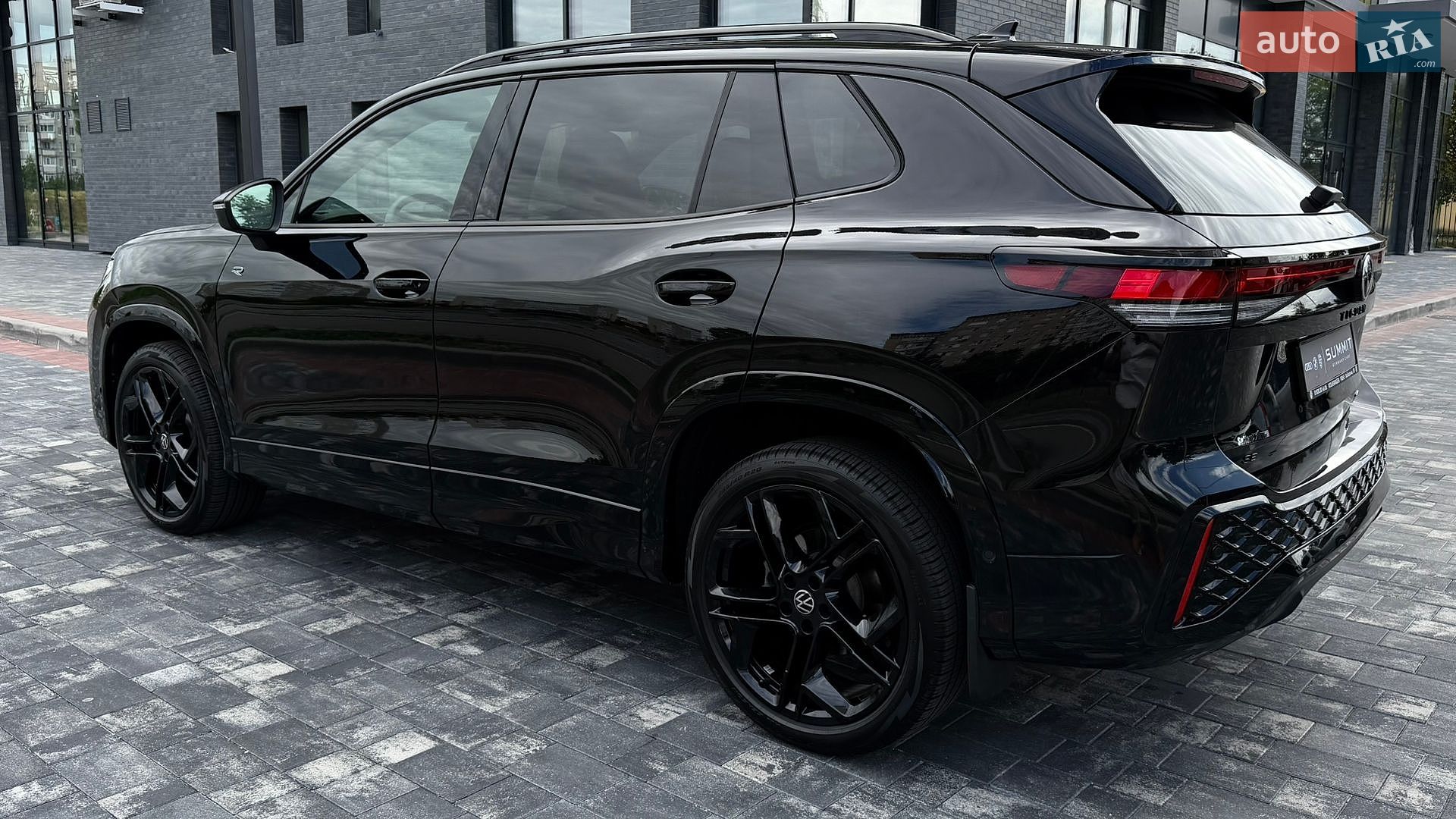 Volkswagen Tiguan 2025 VIN 3VVGR7RM8SM024115 фото оголошення 20 з 25