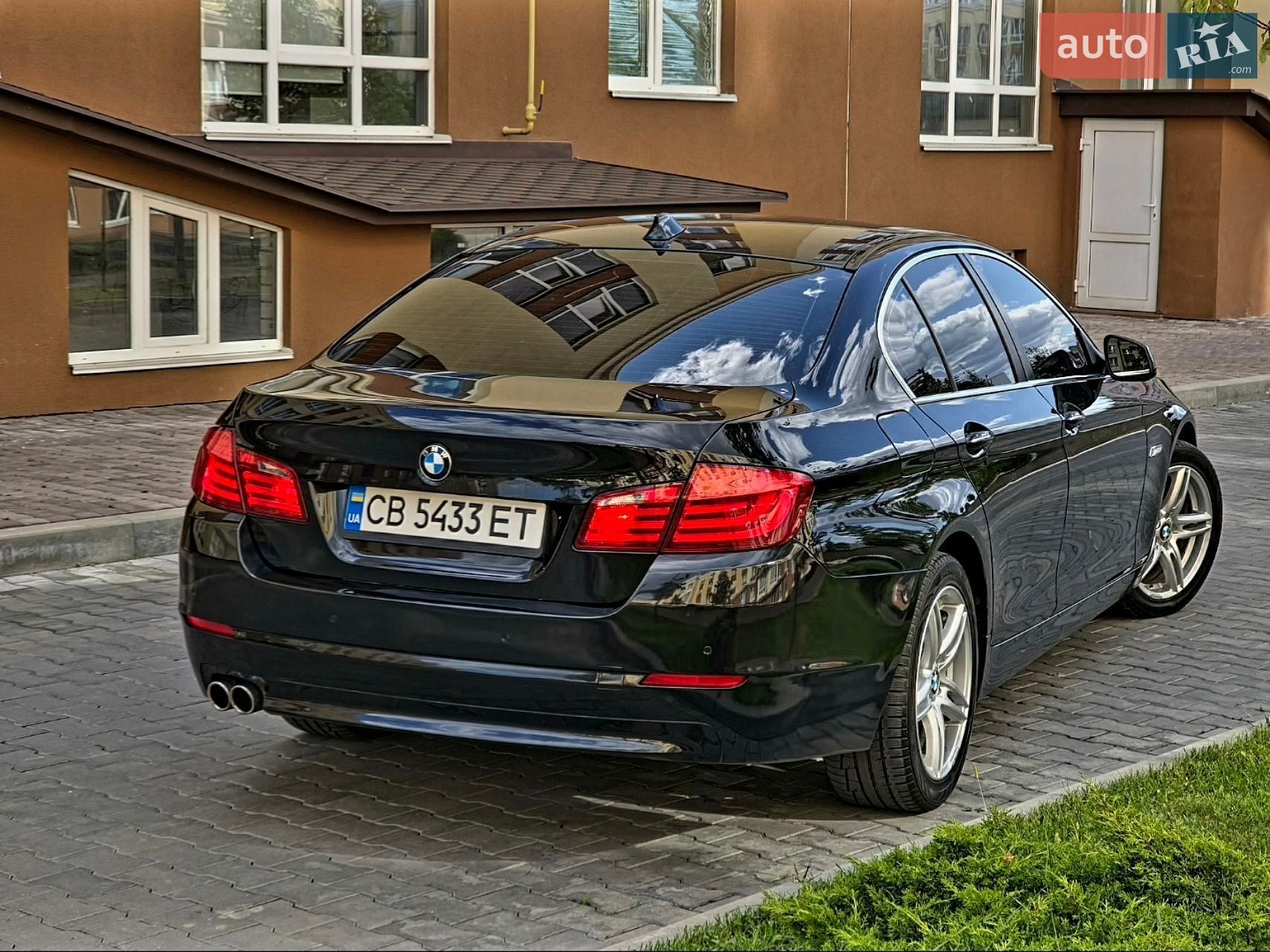 BMW 5 Series 2010 VIN WBAFW31030C556162 фото оголошення 6 з 40