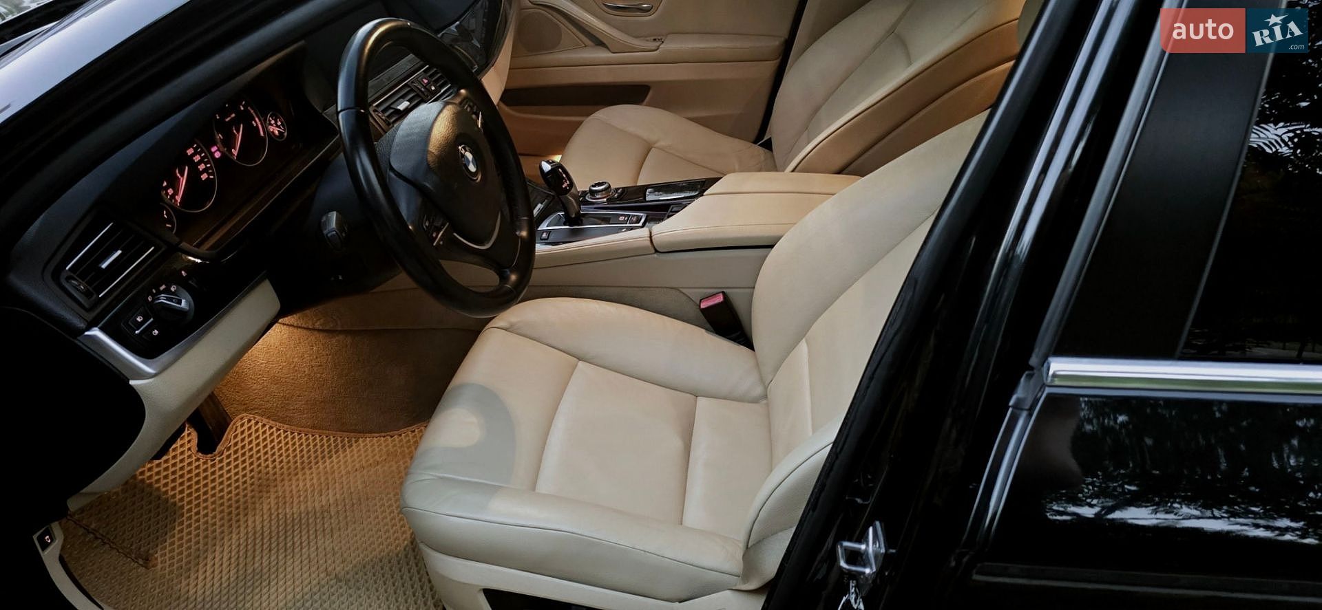 BMW 5 Series 2010 VIN WBAFW31030C556162 фото оголошення 36 з 40