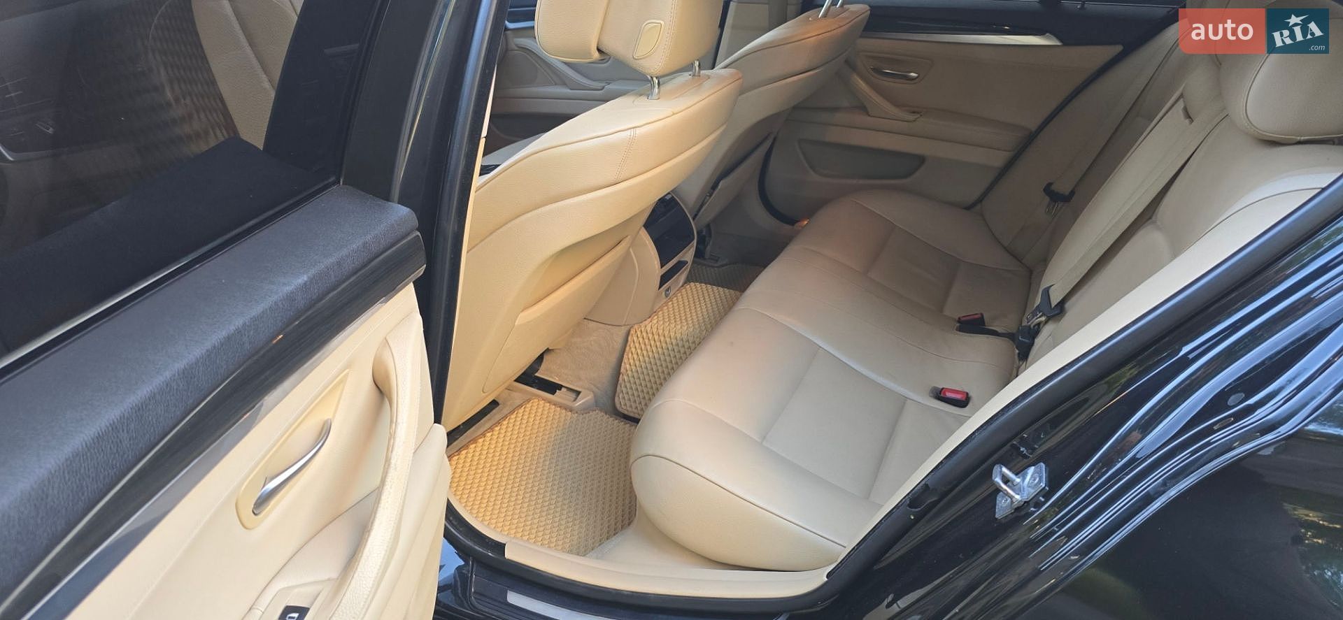 BMW 5 Series 2010 VIN WBAFW31030C556162 фото оголошення 39 з 40