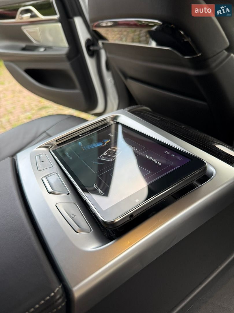BMW 7 Series 2016 VIN WBA7C6108GG582094 фото оголошення 14 з 23