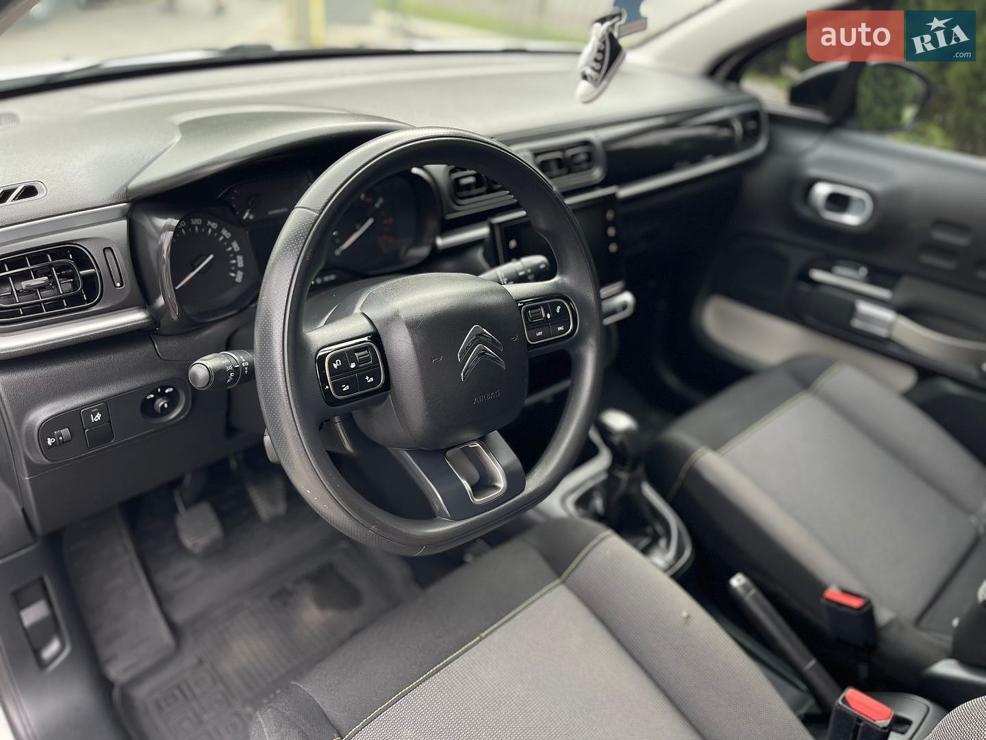 Citroen C3 2017 VIN VF7SXBHW6HT623226 фото оголошення 38 з 51