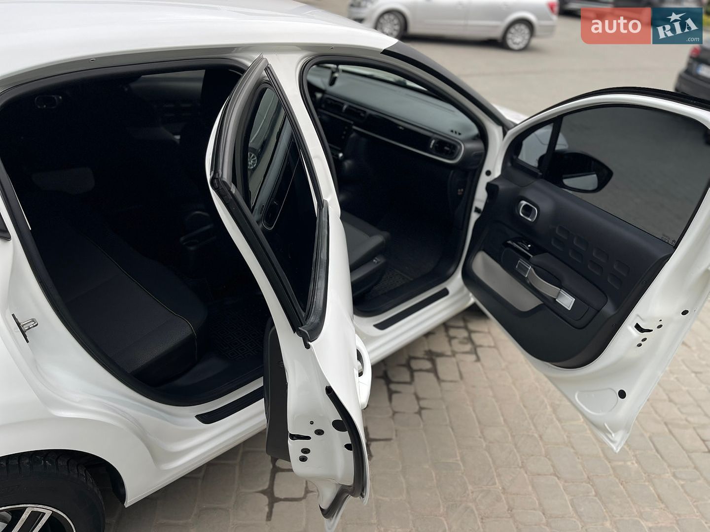 Citroen C3 2017 VIN VF7SXBHW6HT623226 фото оголошення 36 з 51