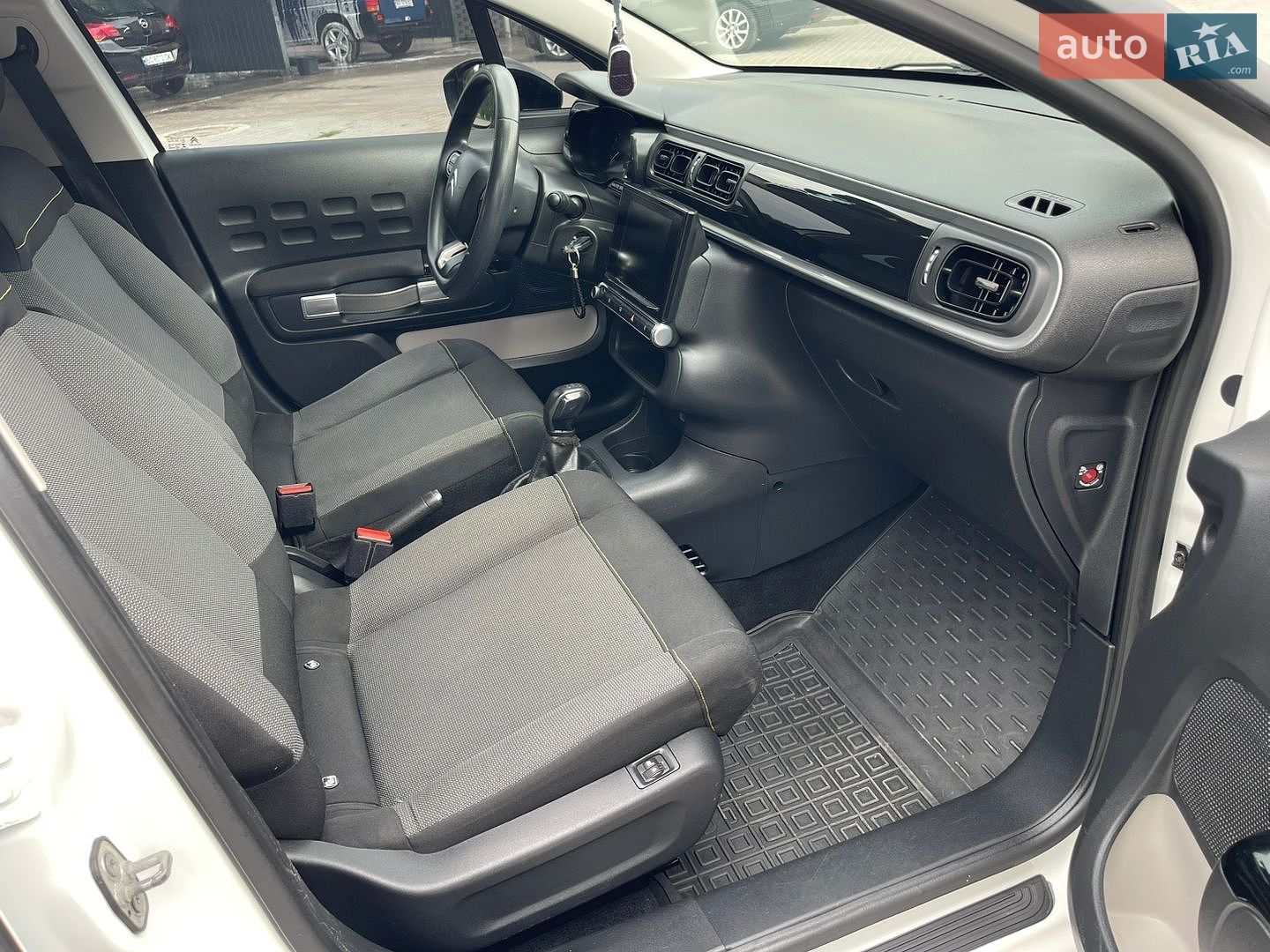Citroen C3 2017 VIN VF7SXBHW6HT623226 фото оголошення 42 з 51