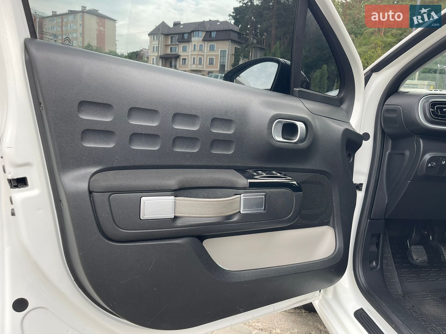 Citroen C3 2017 VIN VF7SXBHW6HT623226 фото оголошення 50 з 51