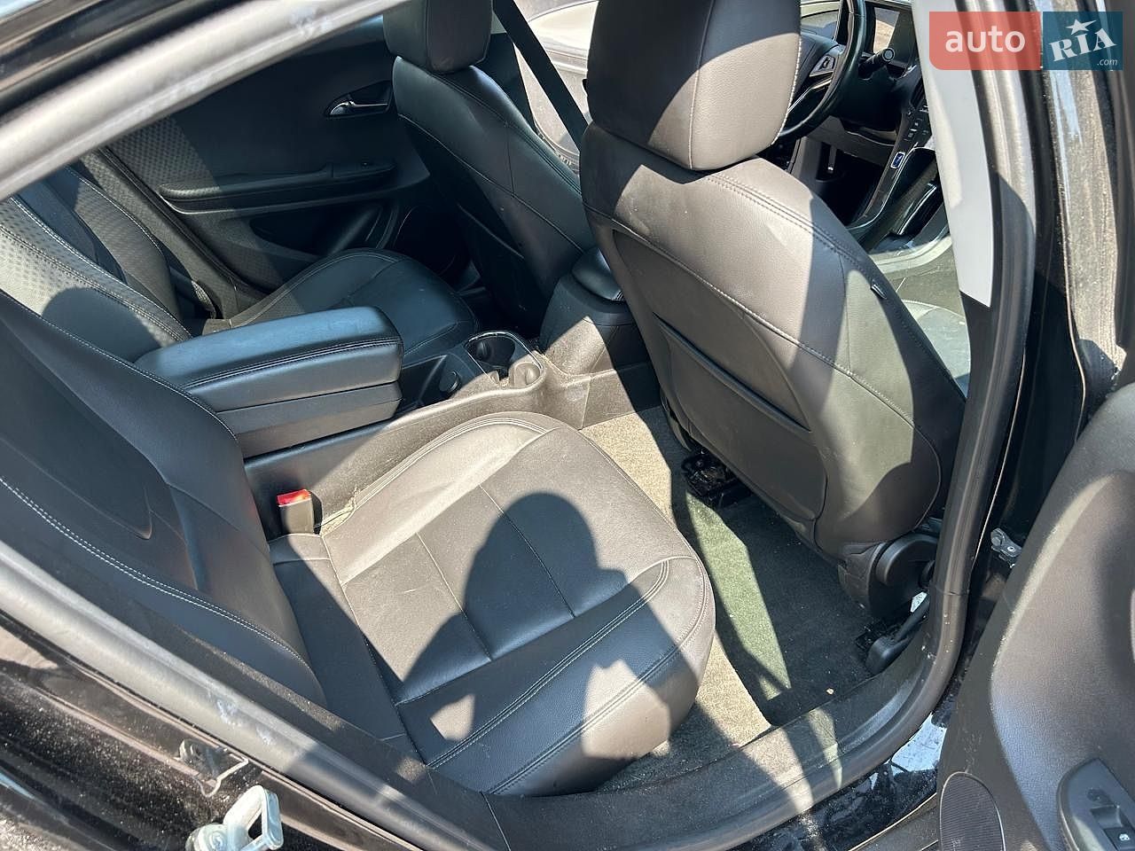 Chevrolet Volt 2012 VIN 1G1RF6E40DU112213 фото оголошення 2 з 16