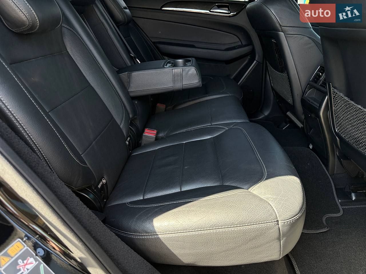 Mercedes-Benz GLE-Class 2016 VIN 4JGDA6DB7HA889572 фото оголошення 11 з 26