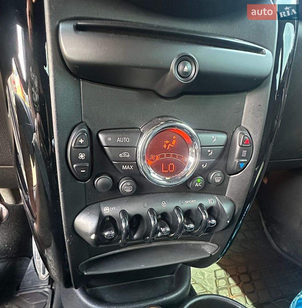 MINI Countryman 2013 VIN WMWZC3C56EWP25417 фото оголошення 27 з 30