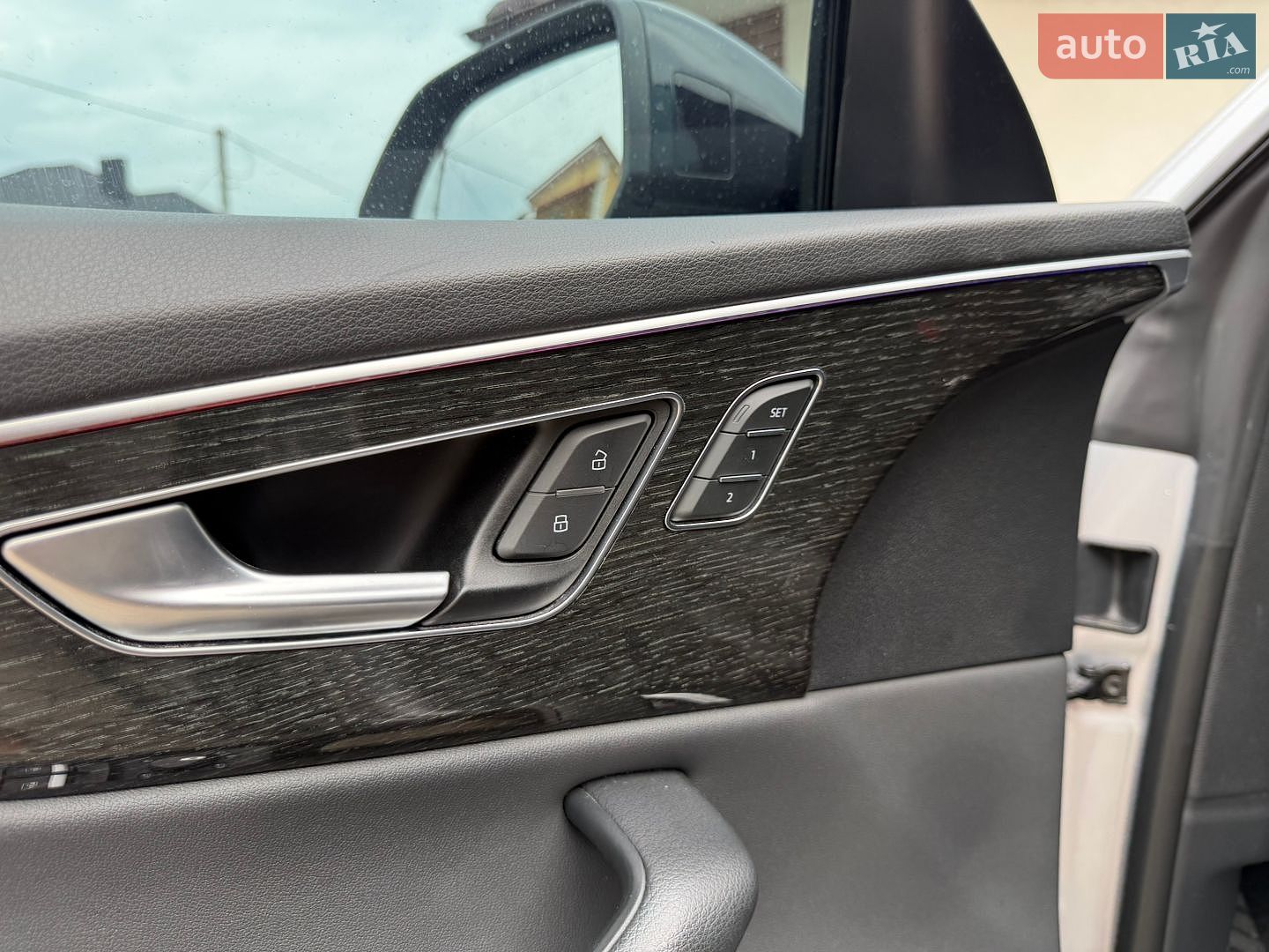 Audi Q8 2019 VIN WA1EVAF15KD036205 фото оголошення 45 з 51