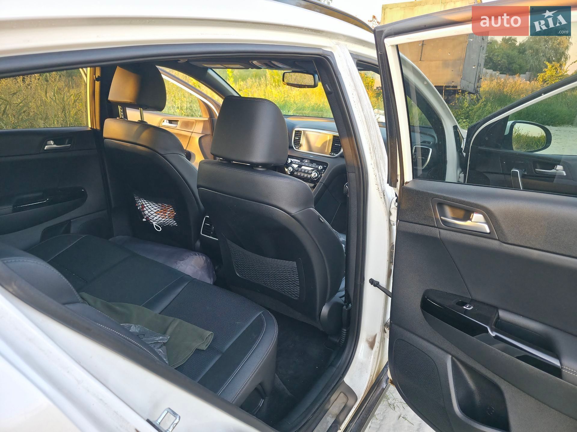 Kia Sportage 2019 VIN KNDP6CAC7L7743841 фото оголошення 4 з 20