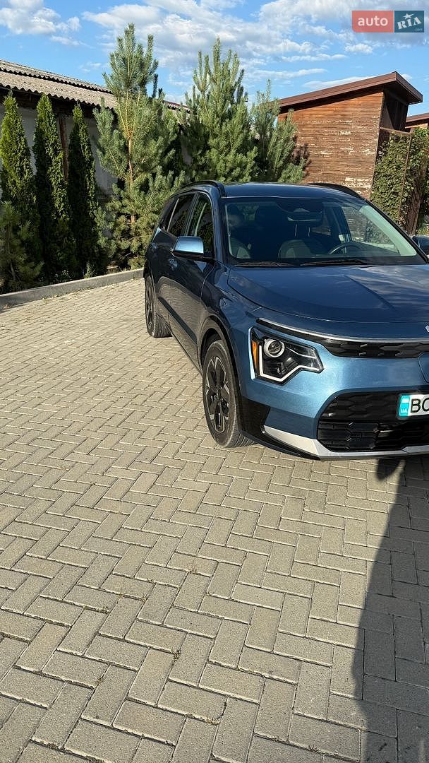 Kia Niro 2023 VIN KNDCR3L12P5027108 фото оголошення 3 з 54