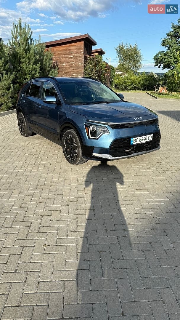 Kia Niro 2023 VIN KNDCR3L12P5027108 фото оголошення 2 з 54
