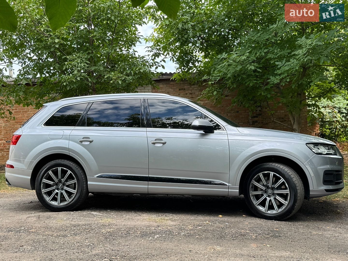 AUDI Q7 2017 VIN WA1LHAF78JD005936 фото оголошення 5 з 24