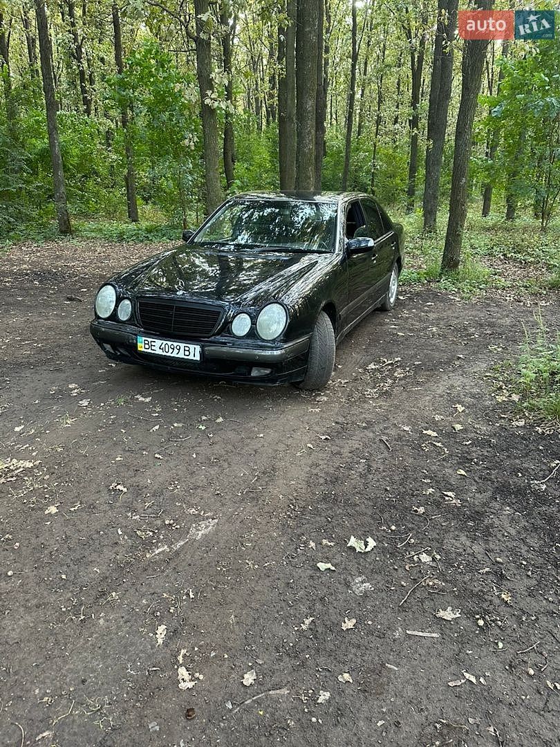 Mercedes-Benz E-Class 2001 VIN WDB2100481B359267 фото оголошення 2 з 12