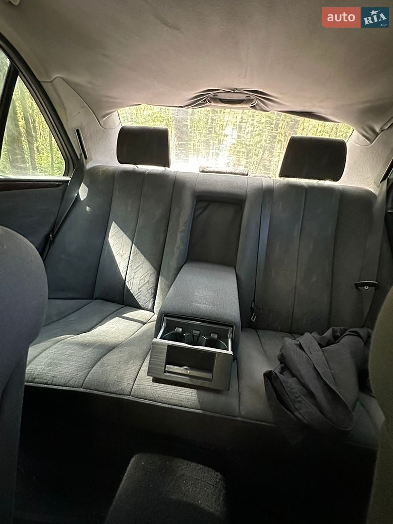 Mercedes-Benz E-Class 2001 VIN WDB2100481B359267 фото оголошення 11 з 12