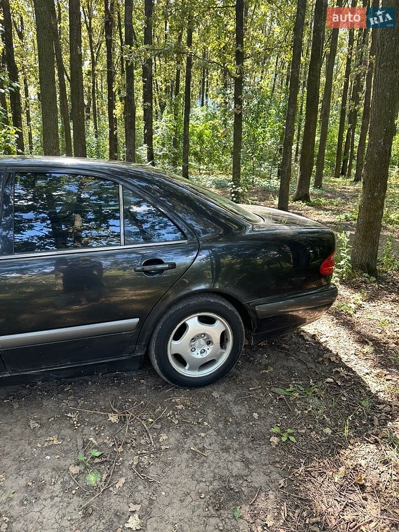 Mercedes-Benz E-Class 2001 VIN WDB2100481B359267 фото оголошення 6 з 12