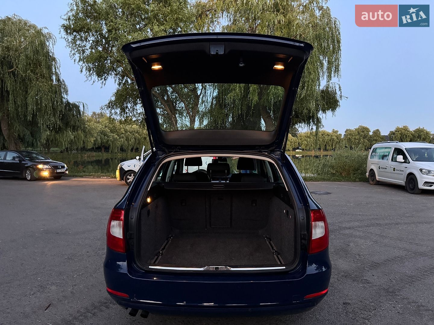 Skoda Superb 2012 VIN TMBJJ93T7C9035016 фото оголошення 10 з 53