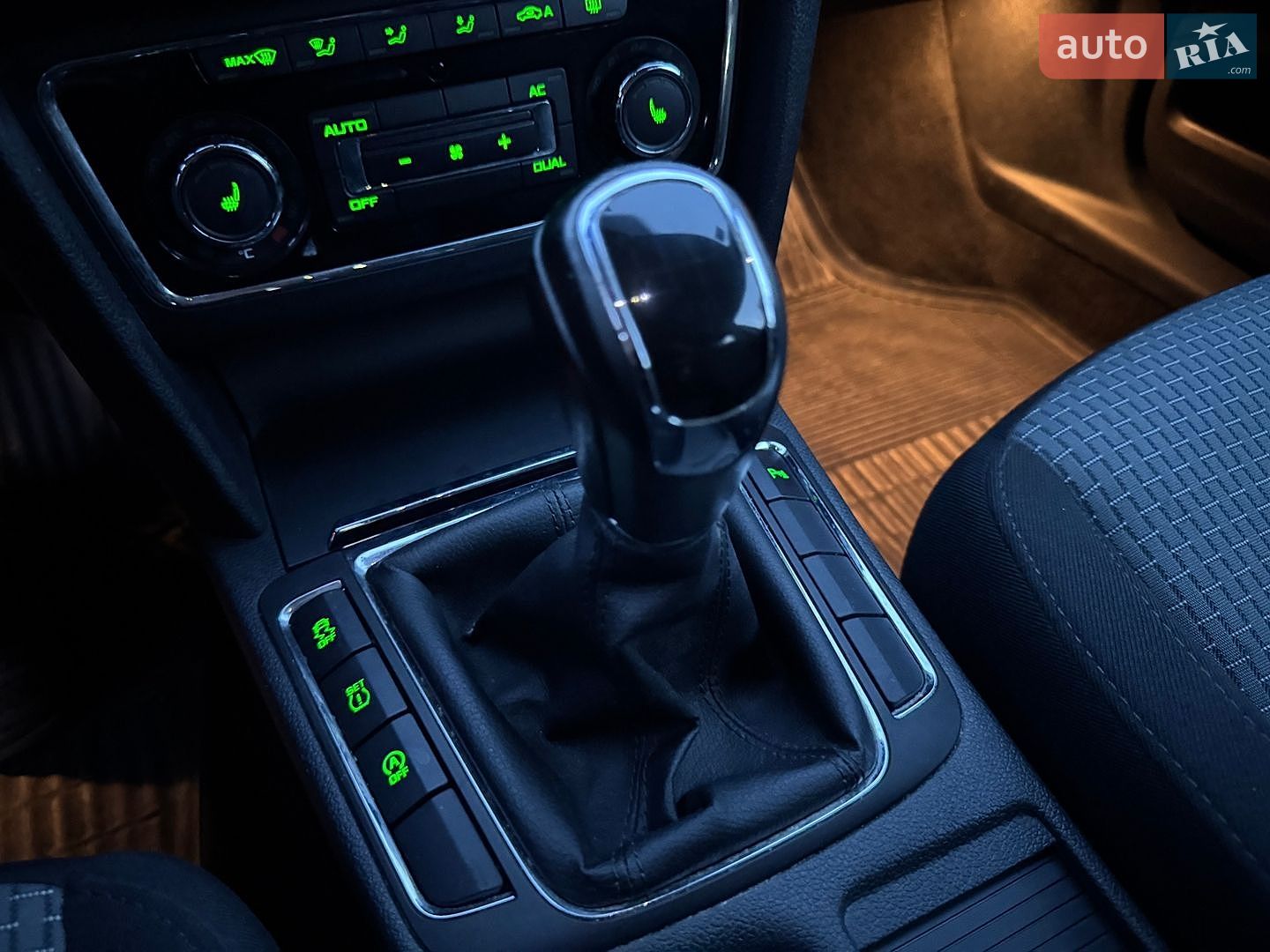 Skoda Superb 2012 VIN TMBJJ93T7C9035016 фото оголошення 34 з 53