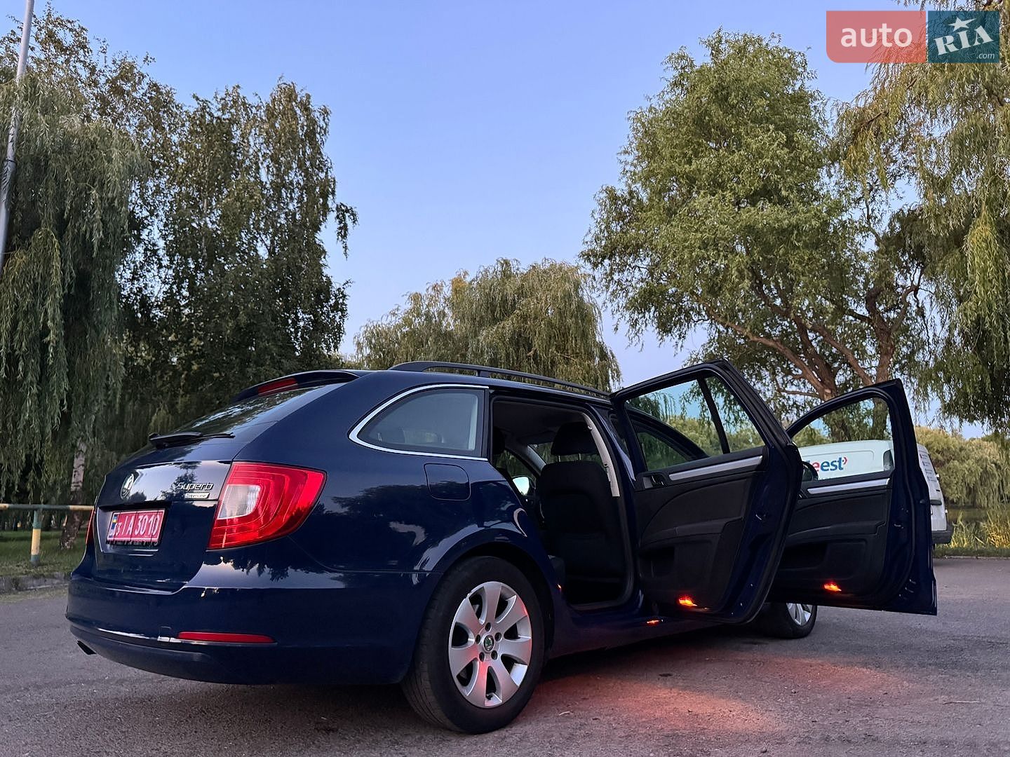 Skoda Superb 2012 VIN TMBJJ93T7C9035016 фото оголошення 39 з 53